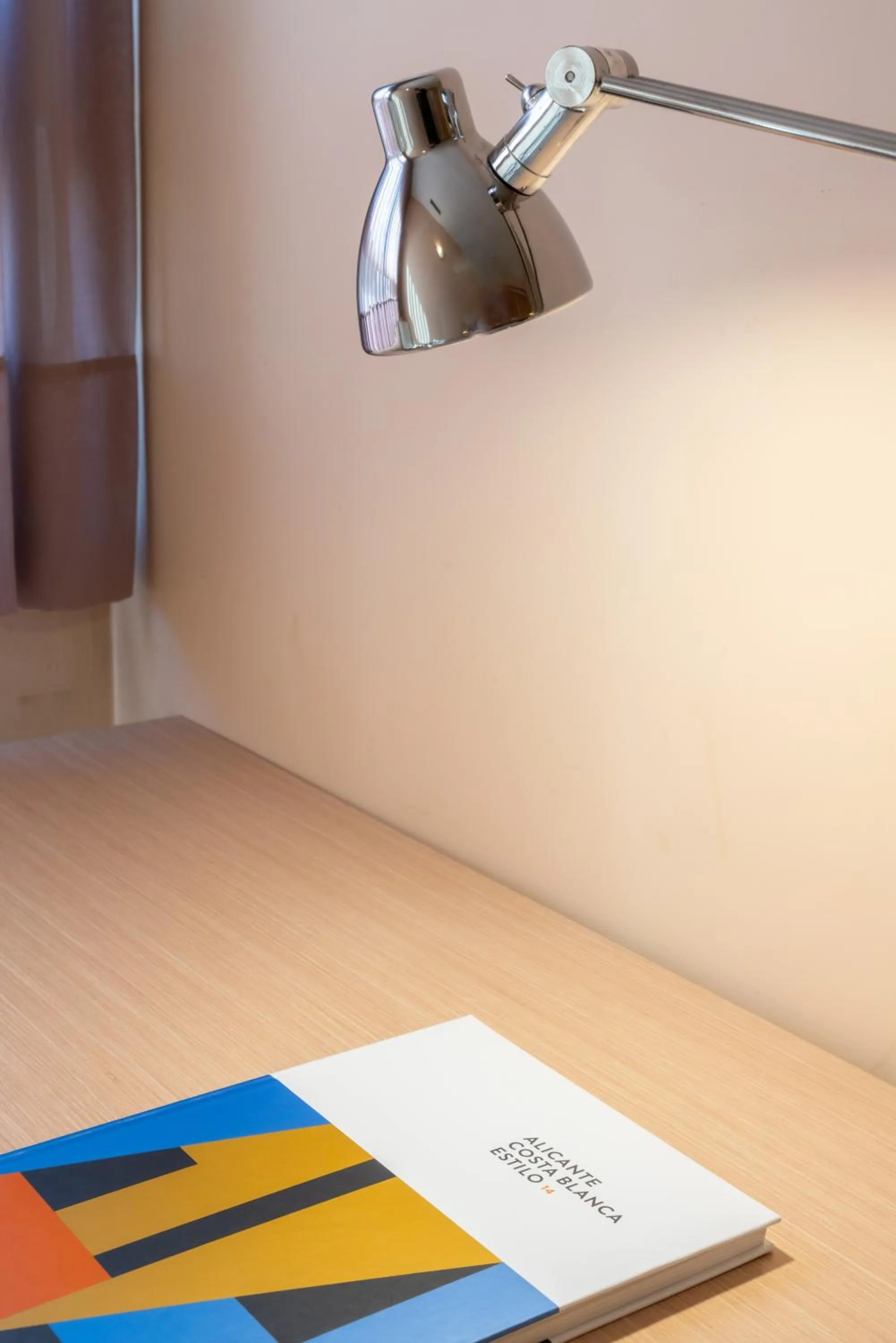 Photo of the whole room in La City Mercado