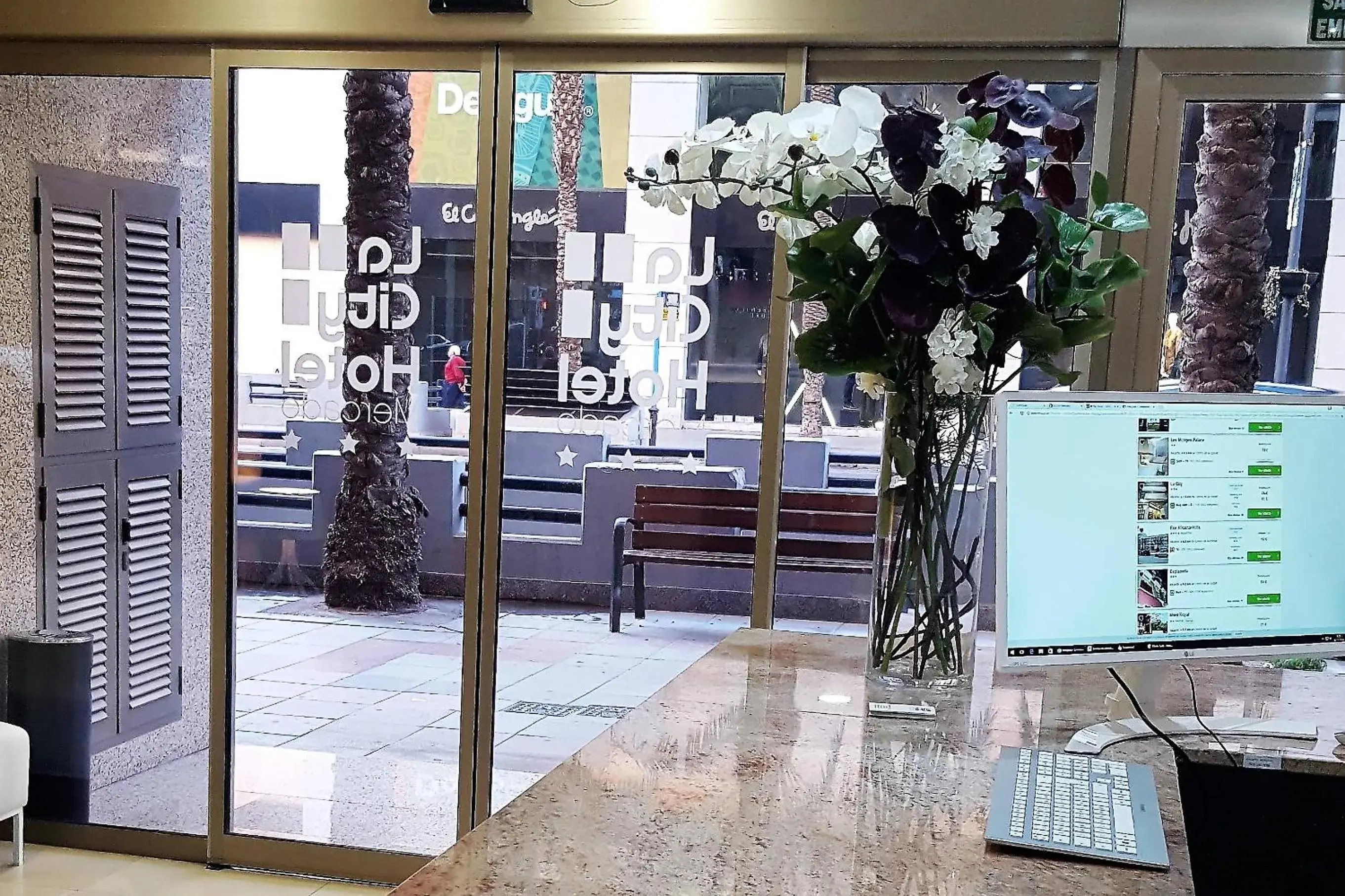 Lobby or reception in La City Mercado Lobby or reception in La City Mercado