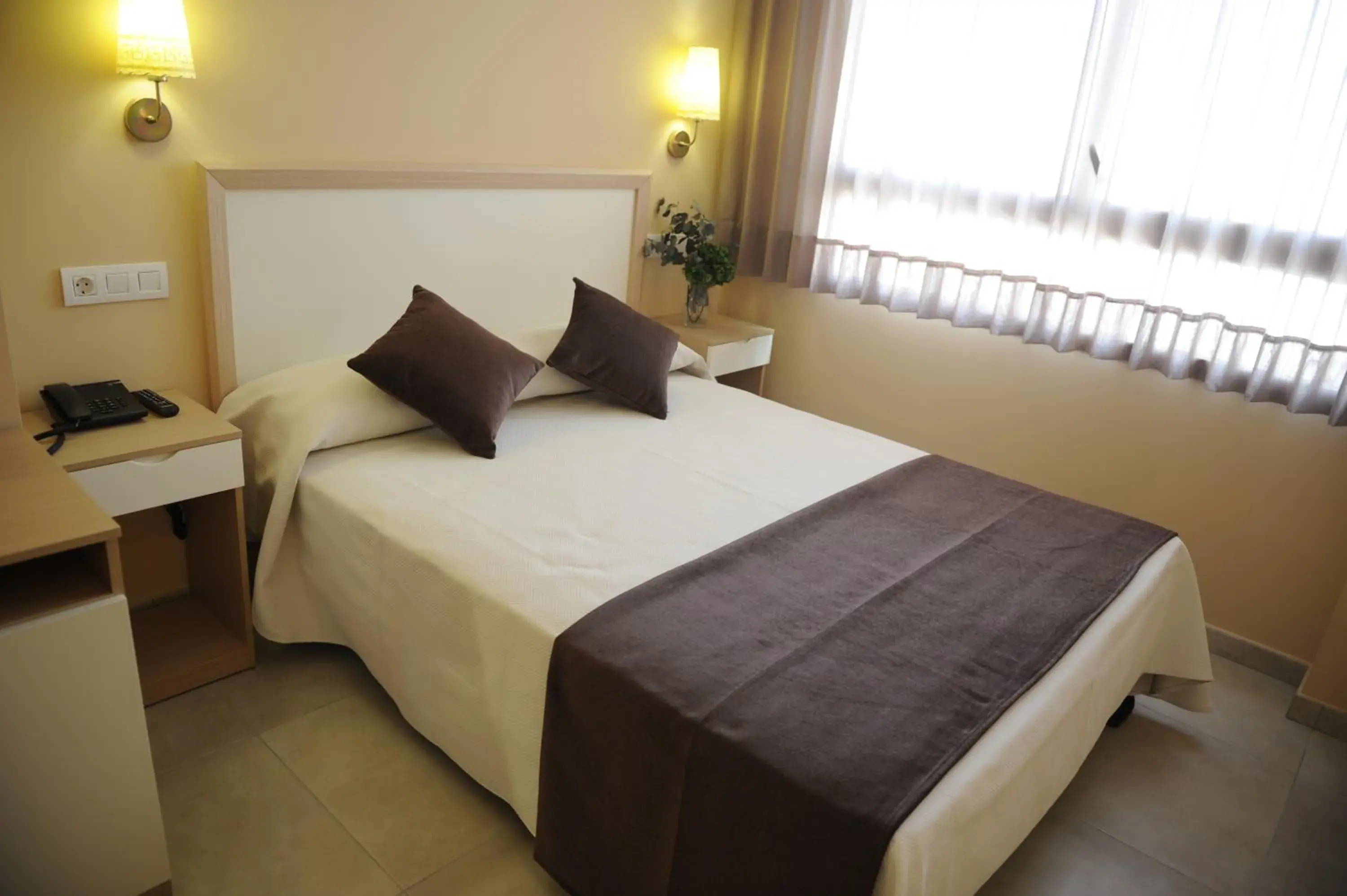 Photo of the whole room, Bed in La City Mercado Photo of the whole room, Bed in La City Mercado