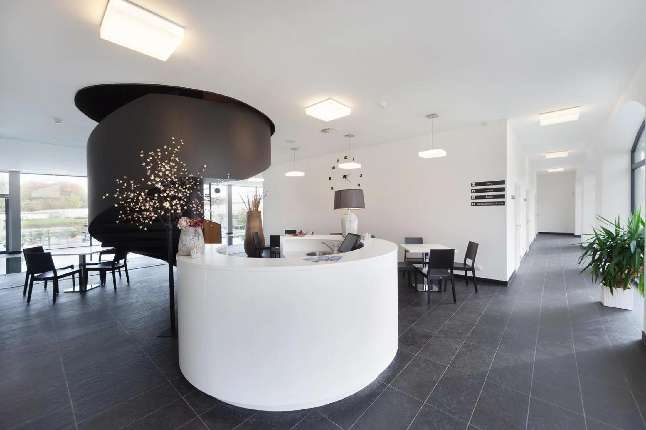 Lobby or reception in Hotel Panství Dlouhá Lhota