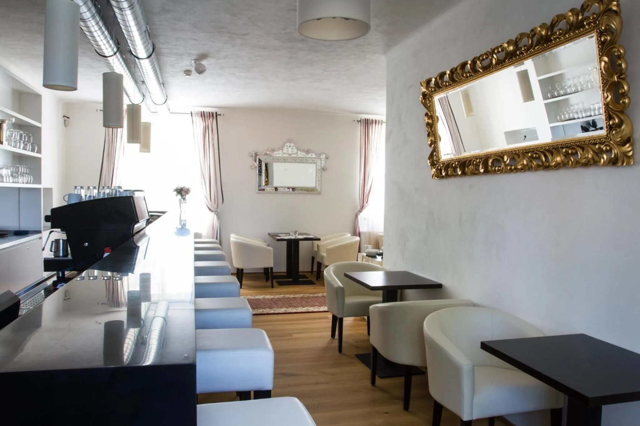 Restaurant/places to eat in Hotel Panství Dlouhá Lhota