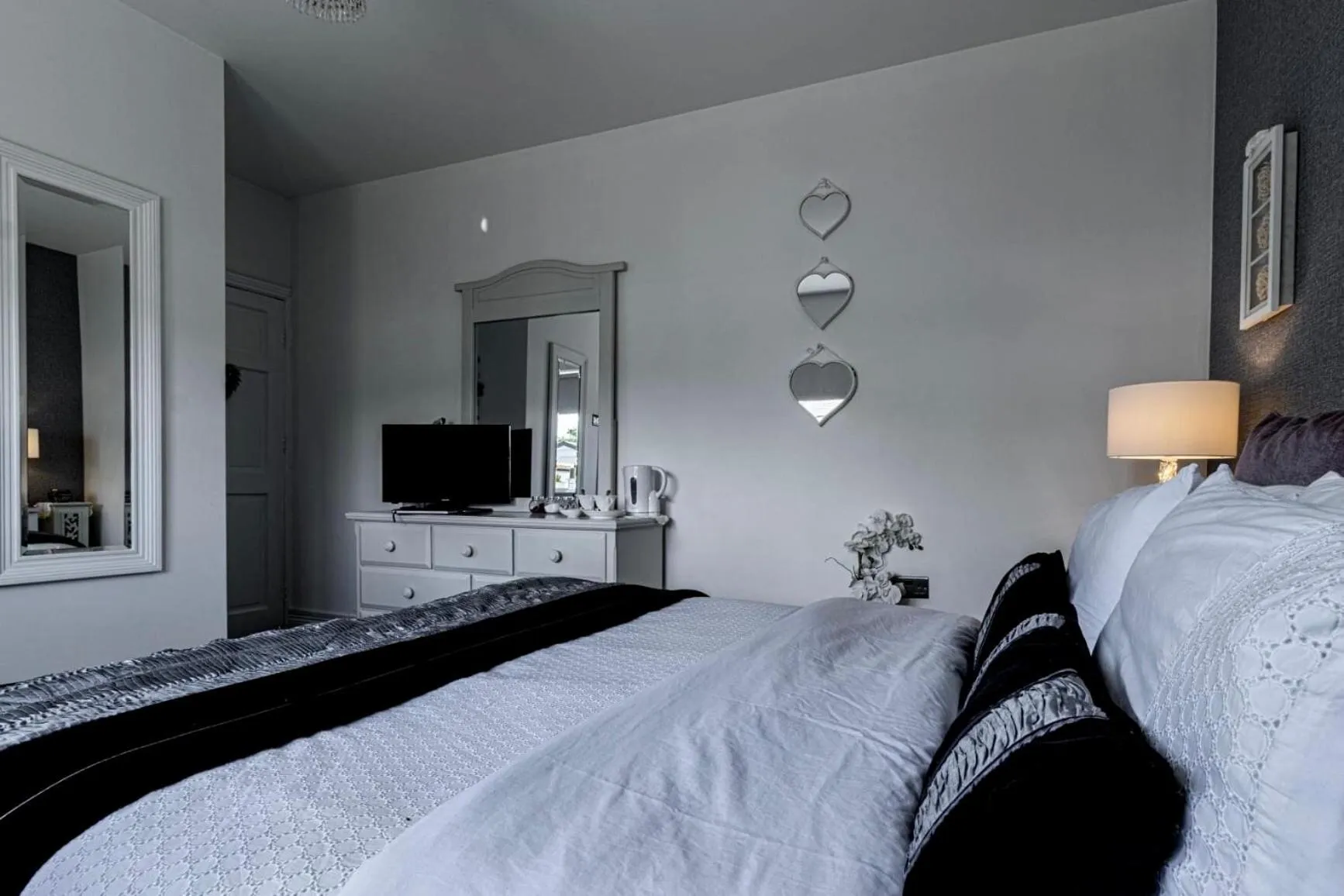 Bed in Woodleigh Lodge