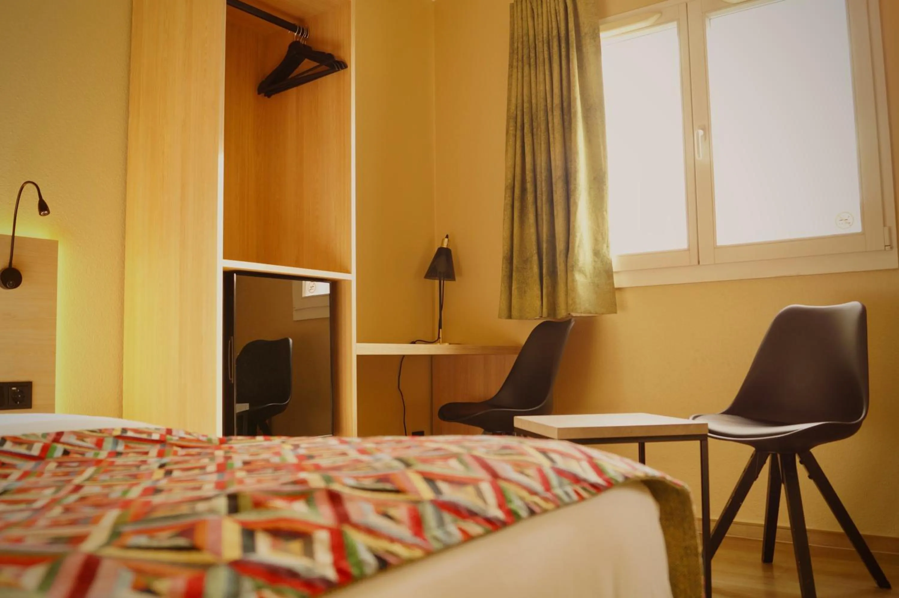 Bed in Hotel-Restaurant Stand'Inn