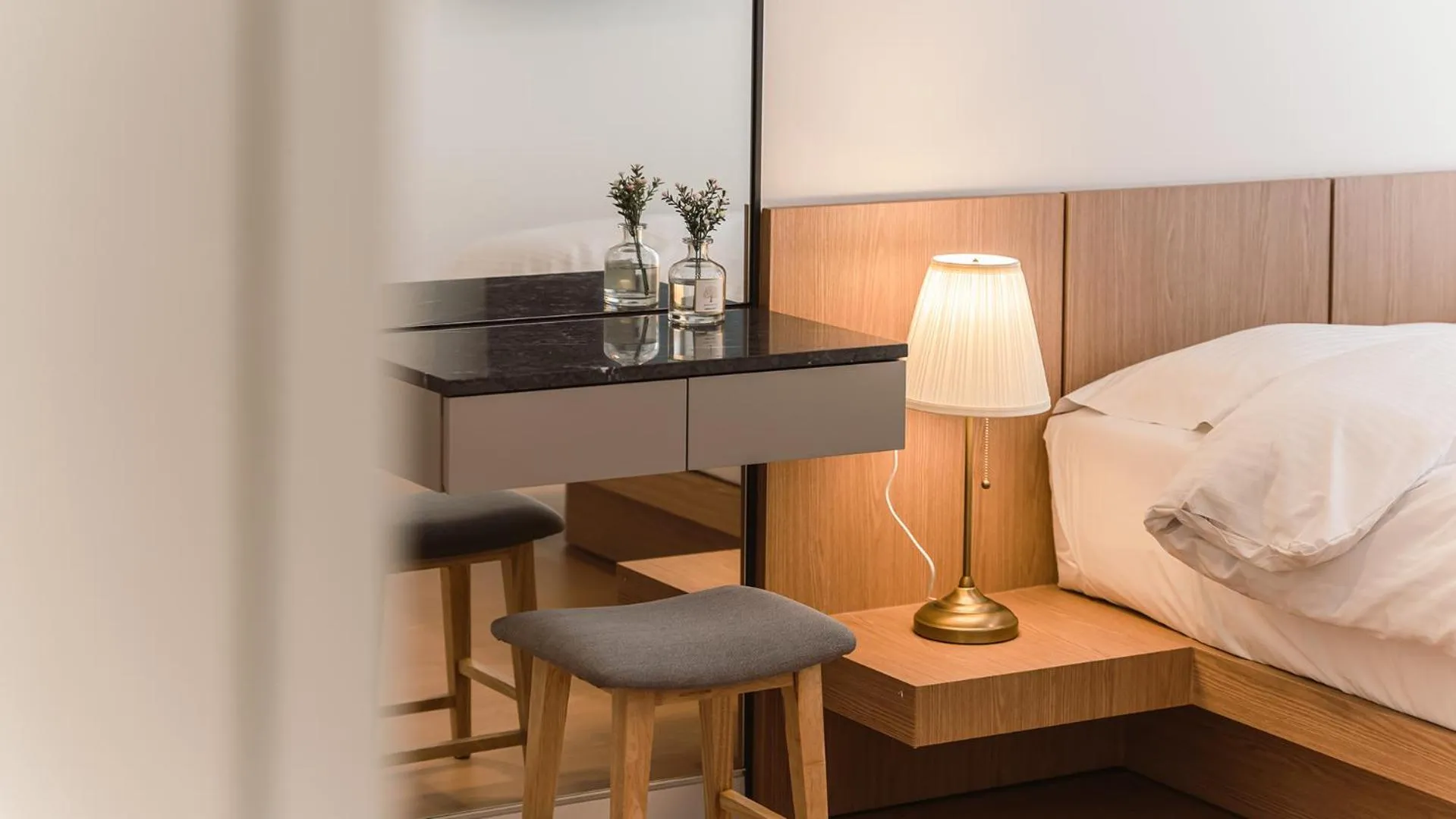 Bed in Albescent Poolvilla