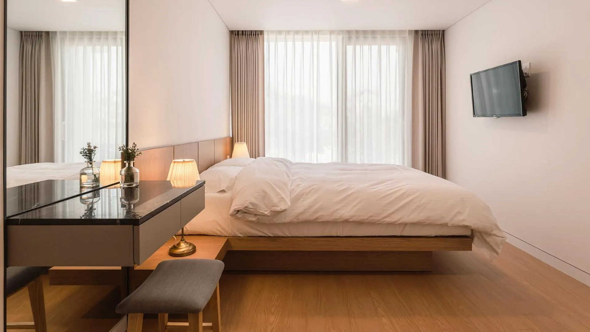 Bed in Albescent Poolvilla