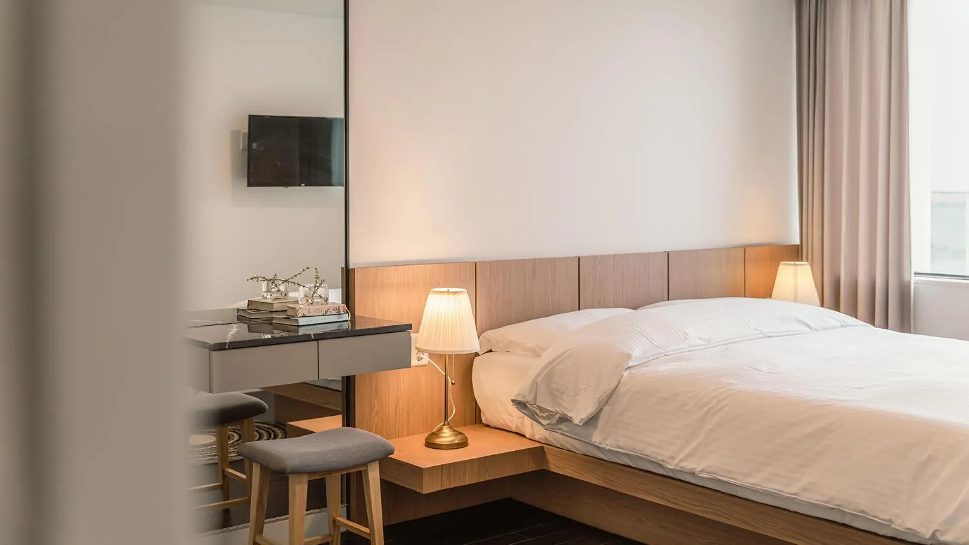 Bed in Albescent Poolvilla