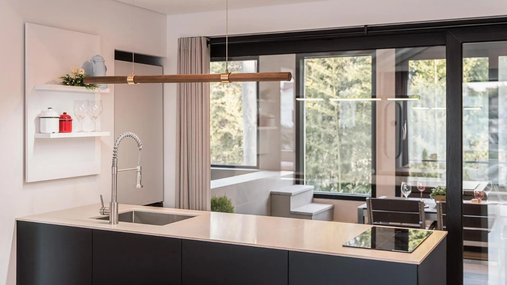 Swimming pool in Albescent Poolvilla