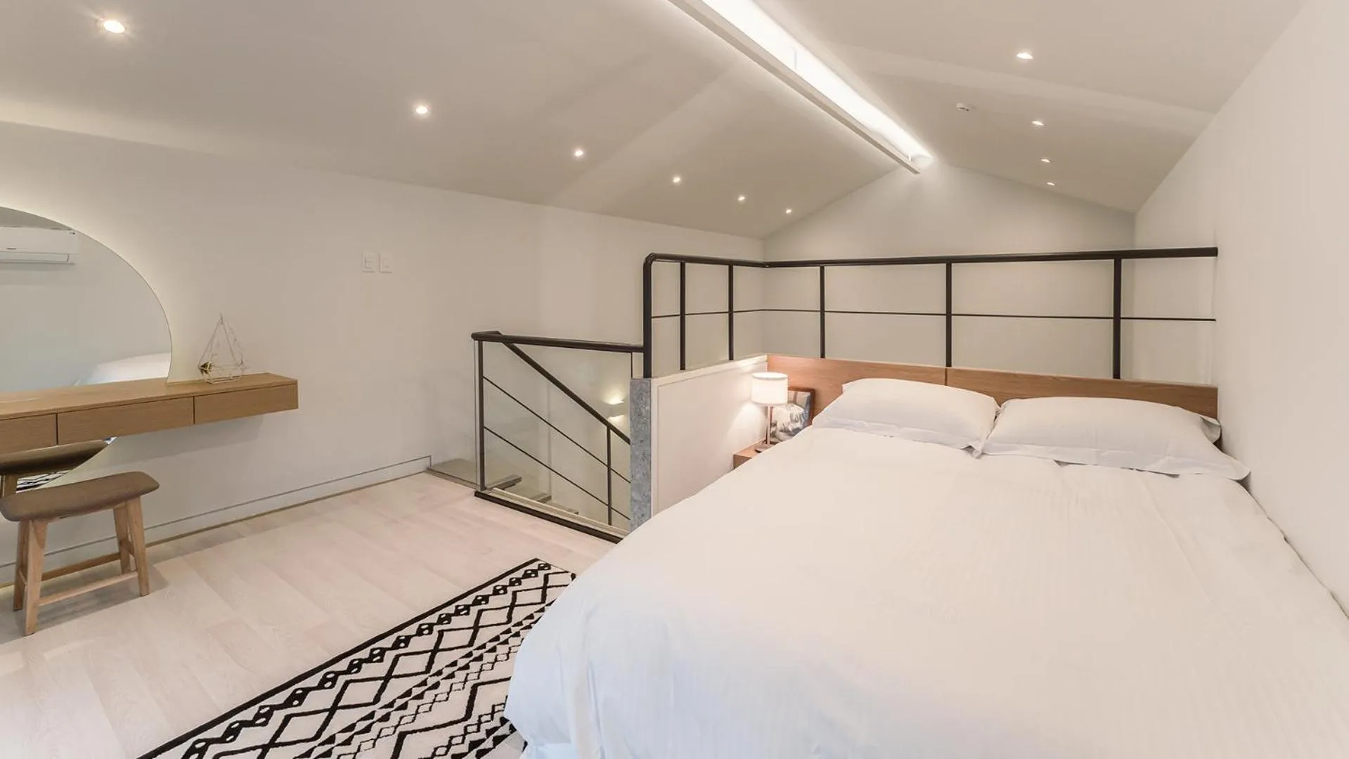 Bed in Albescent Poolvilla