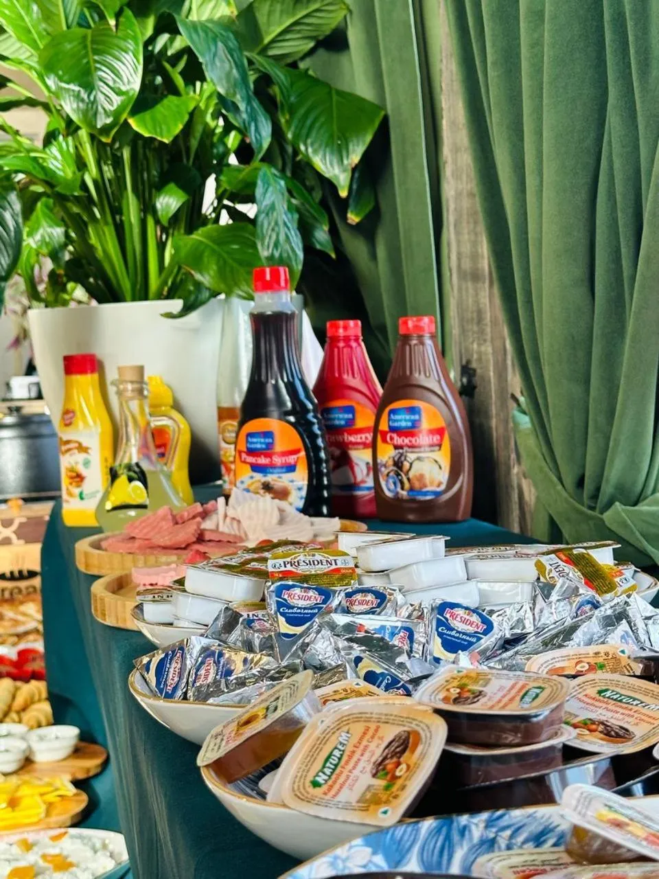 Breakfast in Boutique Hotel Baku