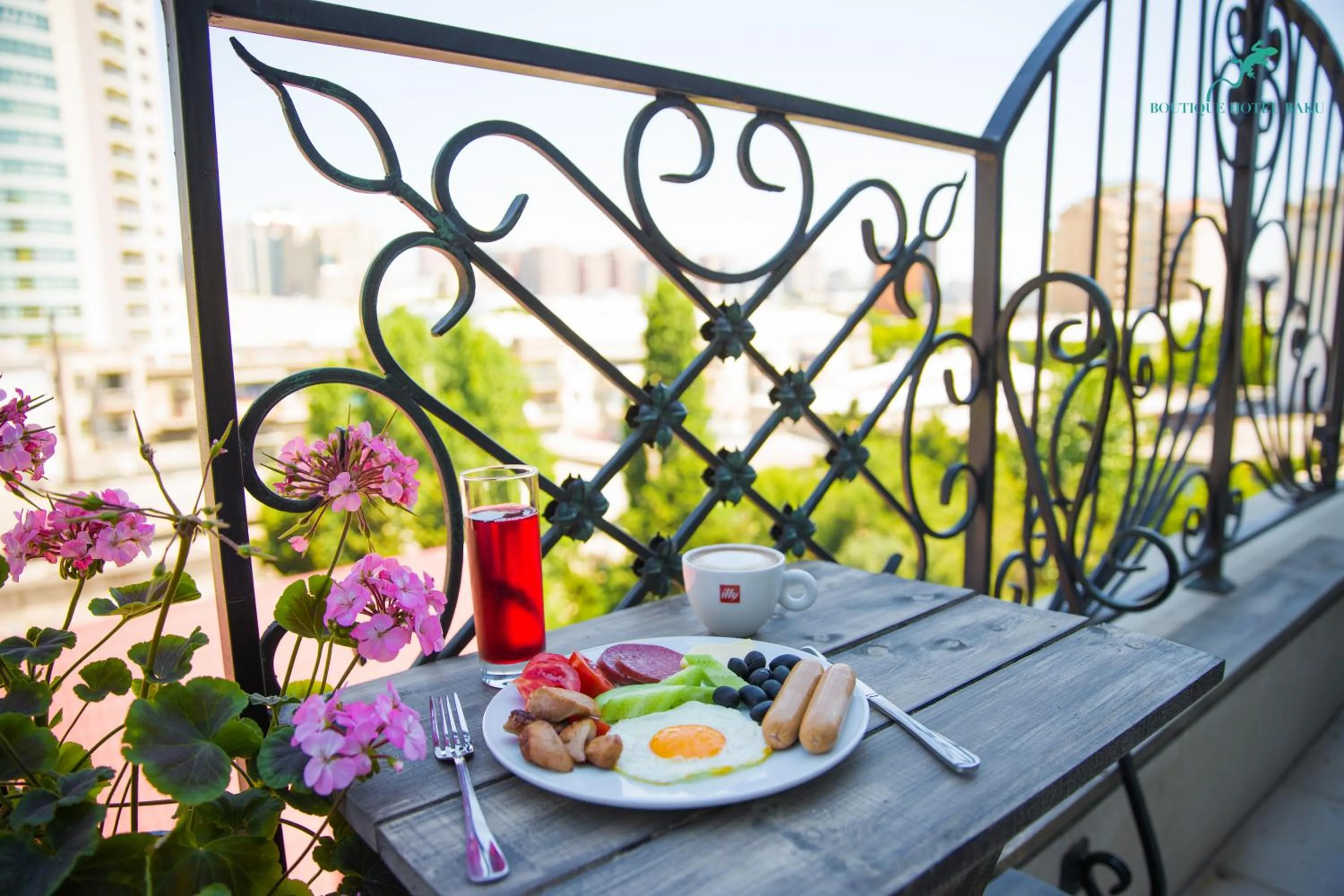 Restaurant/places to eat in Boutique Hotel Baku