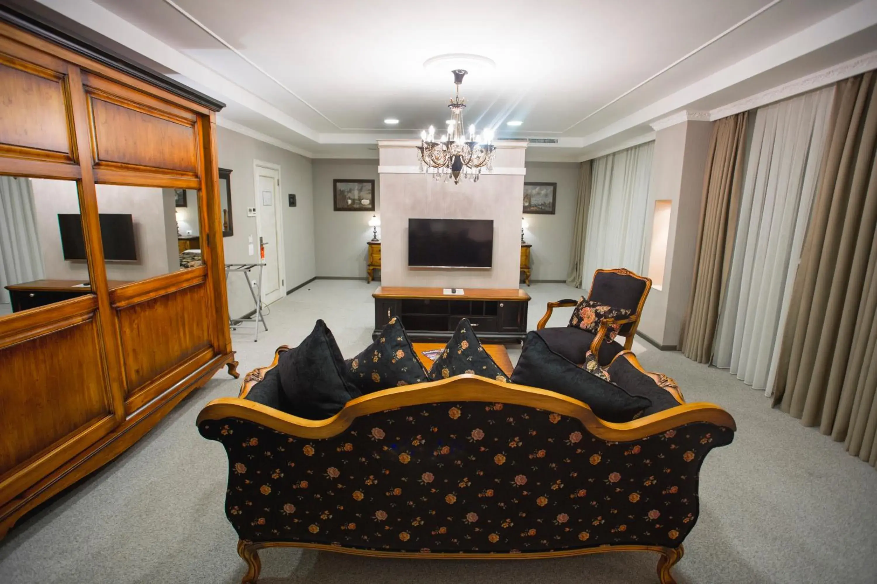 King Suite in Boutique Hotel Baku King Suite in Boutique Hotel Baku