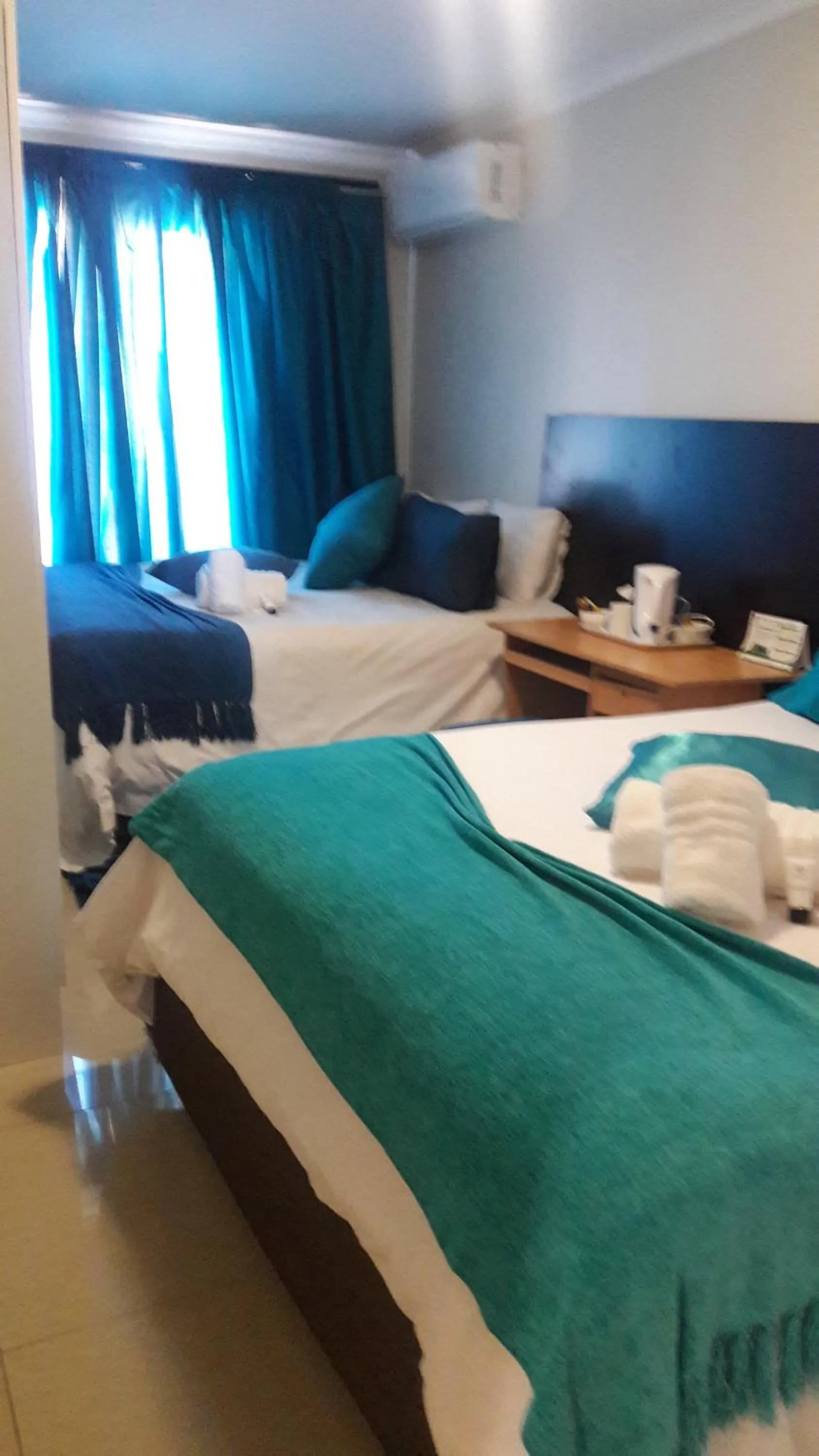 Day, Bed in Valley Guest House