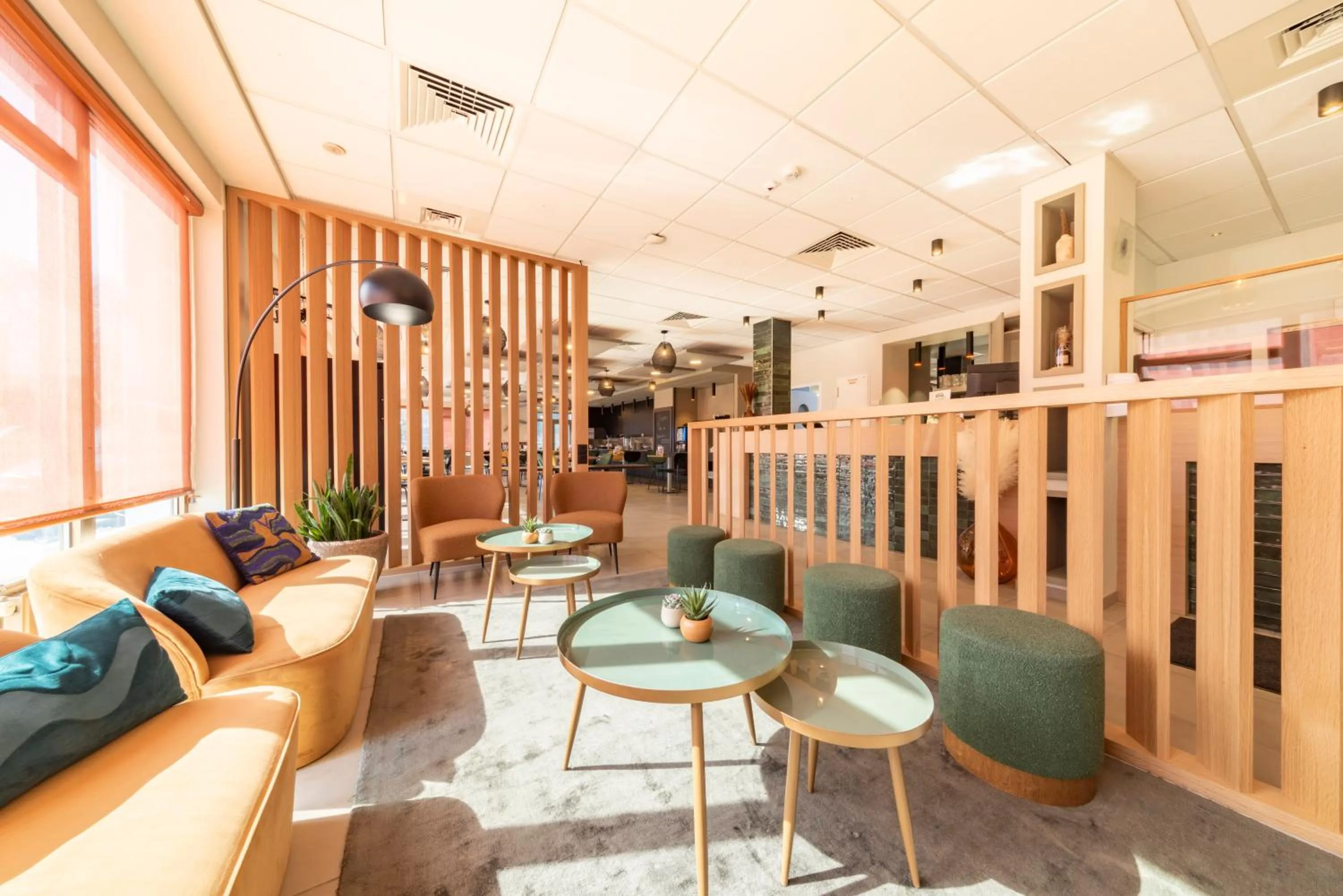 Lounge or bar in Mandarina Hotel Luxembourg Airport