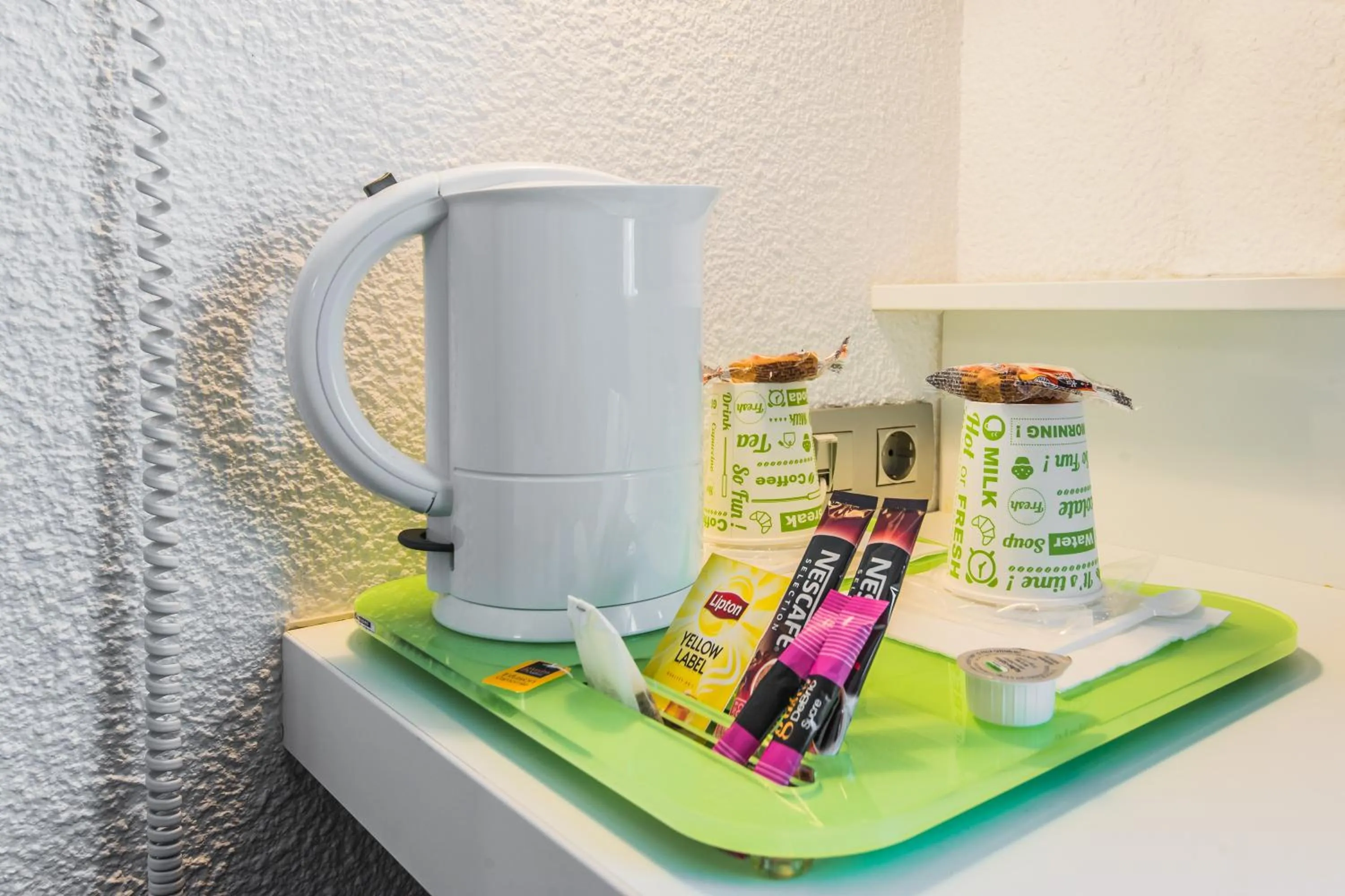 Coffee/tea facilities in Mandarina Hotel Luxembourg Airport