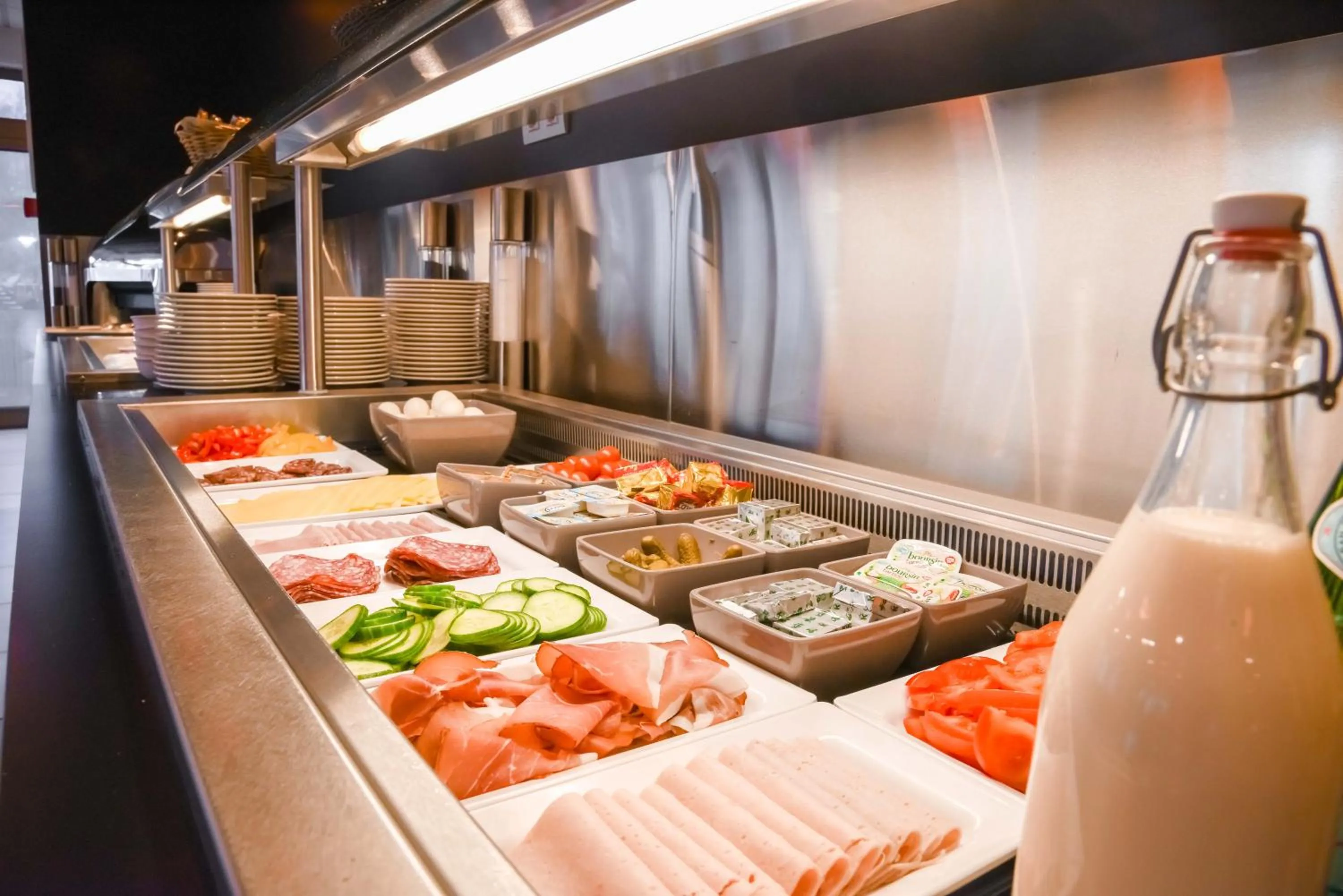 Breakfast in Mandarina Hotel Luxembourg Airport