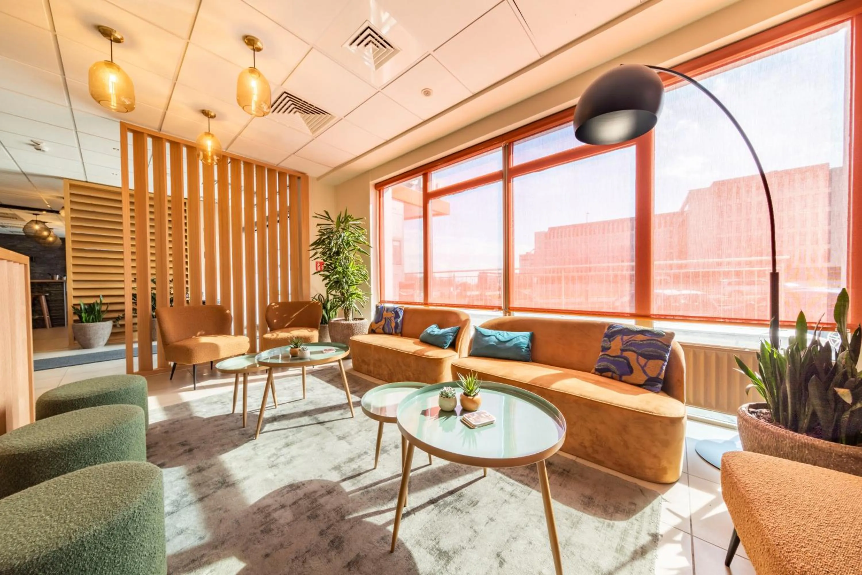 Lounge or bar in Mandarina Hotel Luxembourg Airport