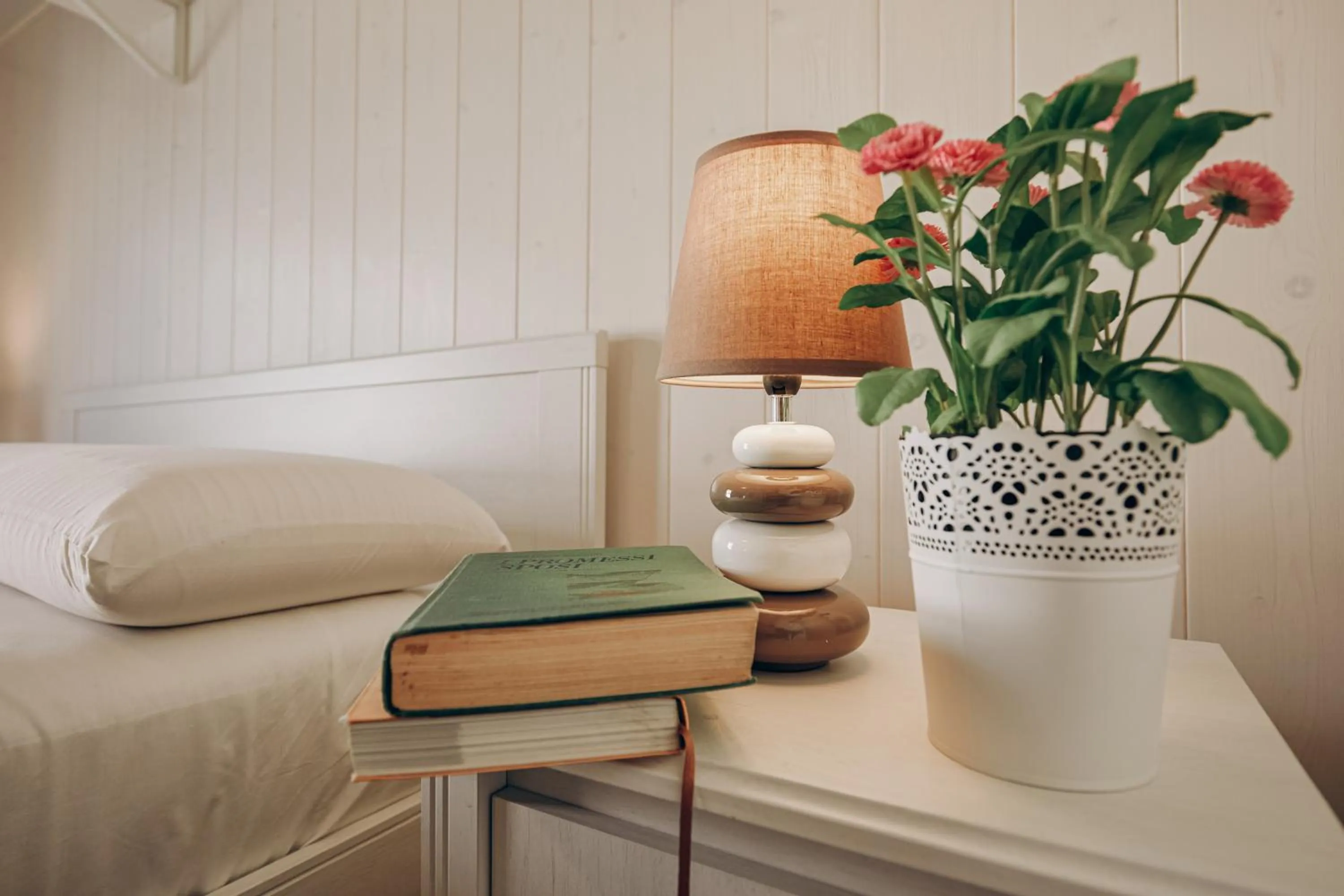 Seating area, Bed in Le Terrazze B&B