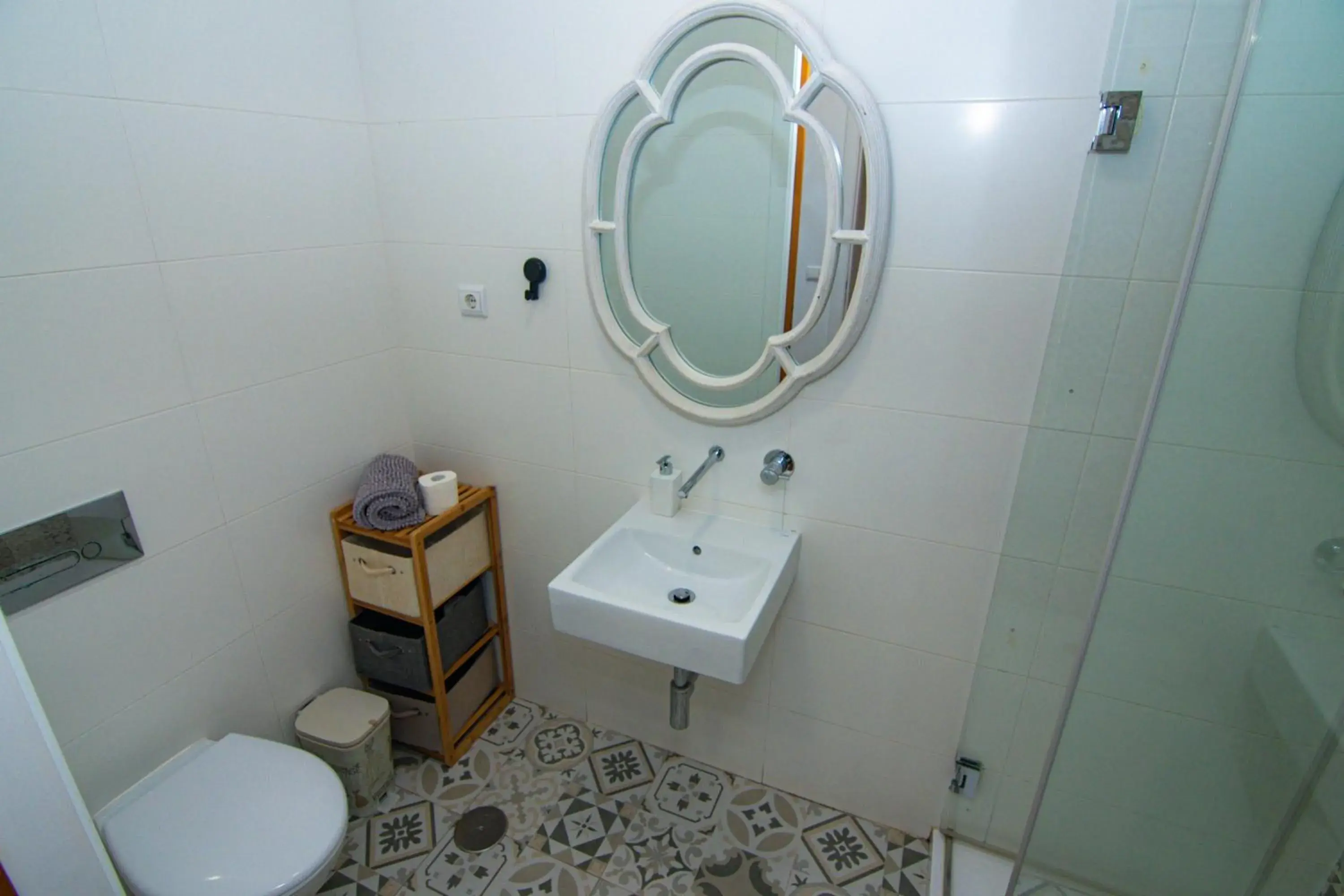 Double Room with Private Bathroom in Hostel D'Avenida Double Room with Private Bathroom in Hostel D'Avenida