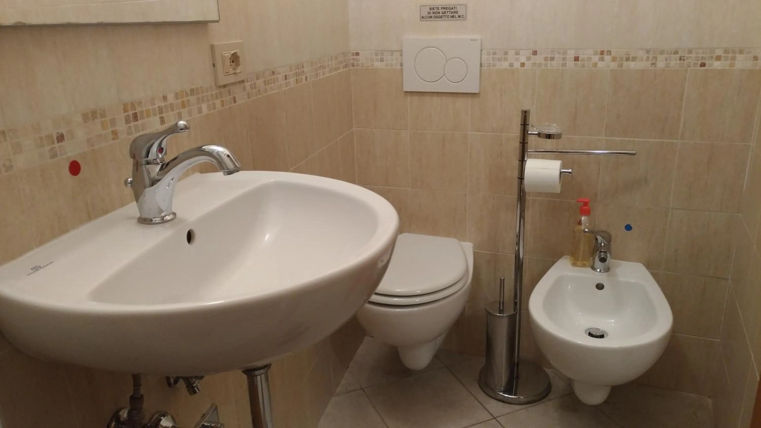 Bathroom in Alfieri Bed & Breakfast