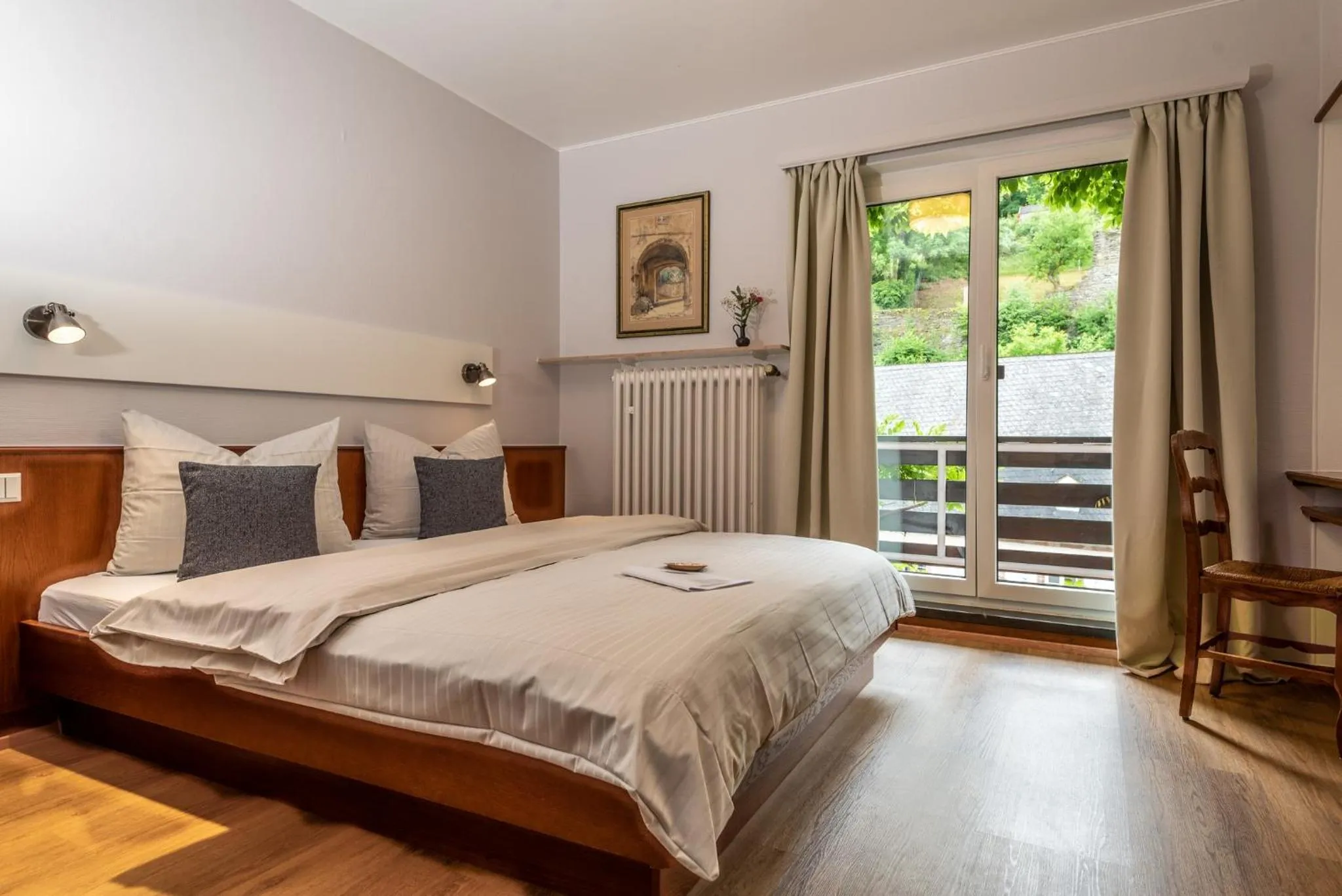 Photo of the whole room, Bed in Hotel Heintz