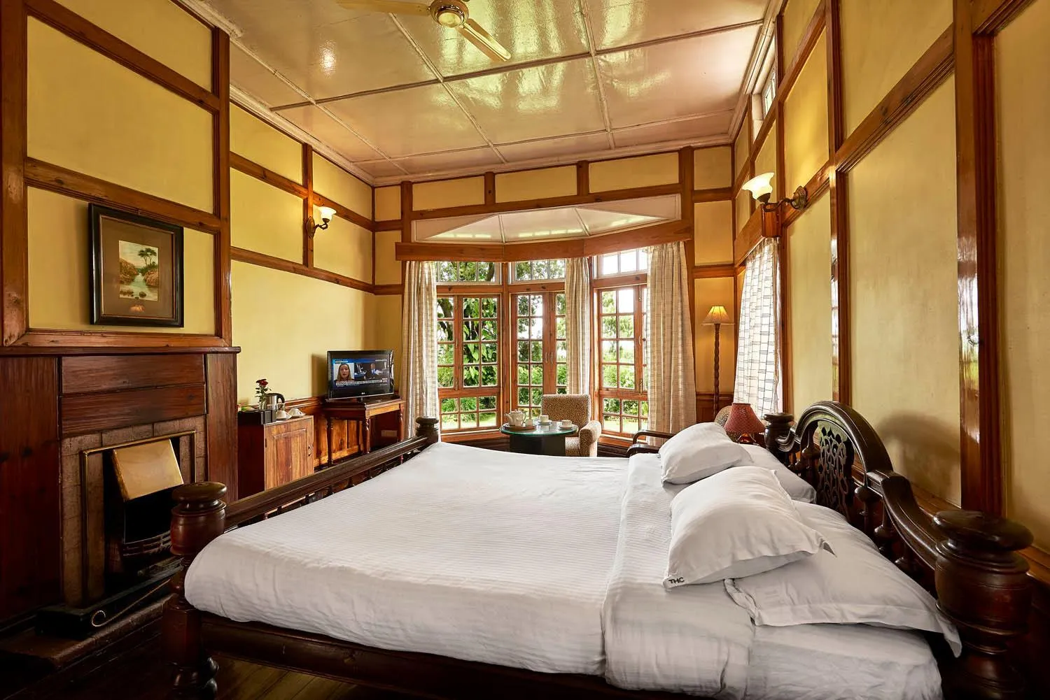 Bed in The Heritage Club - Tripura Castle Hotel and Spa