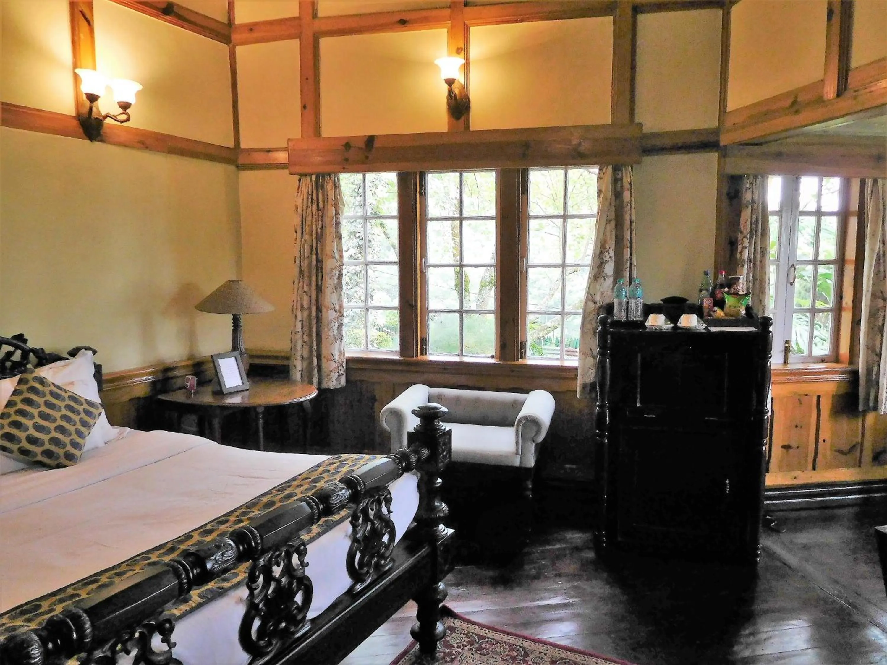 Bed in The Heritage Club - Tripura Castle Hotel and Spa