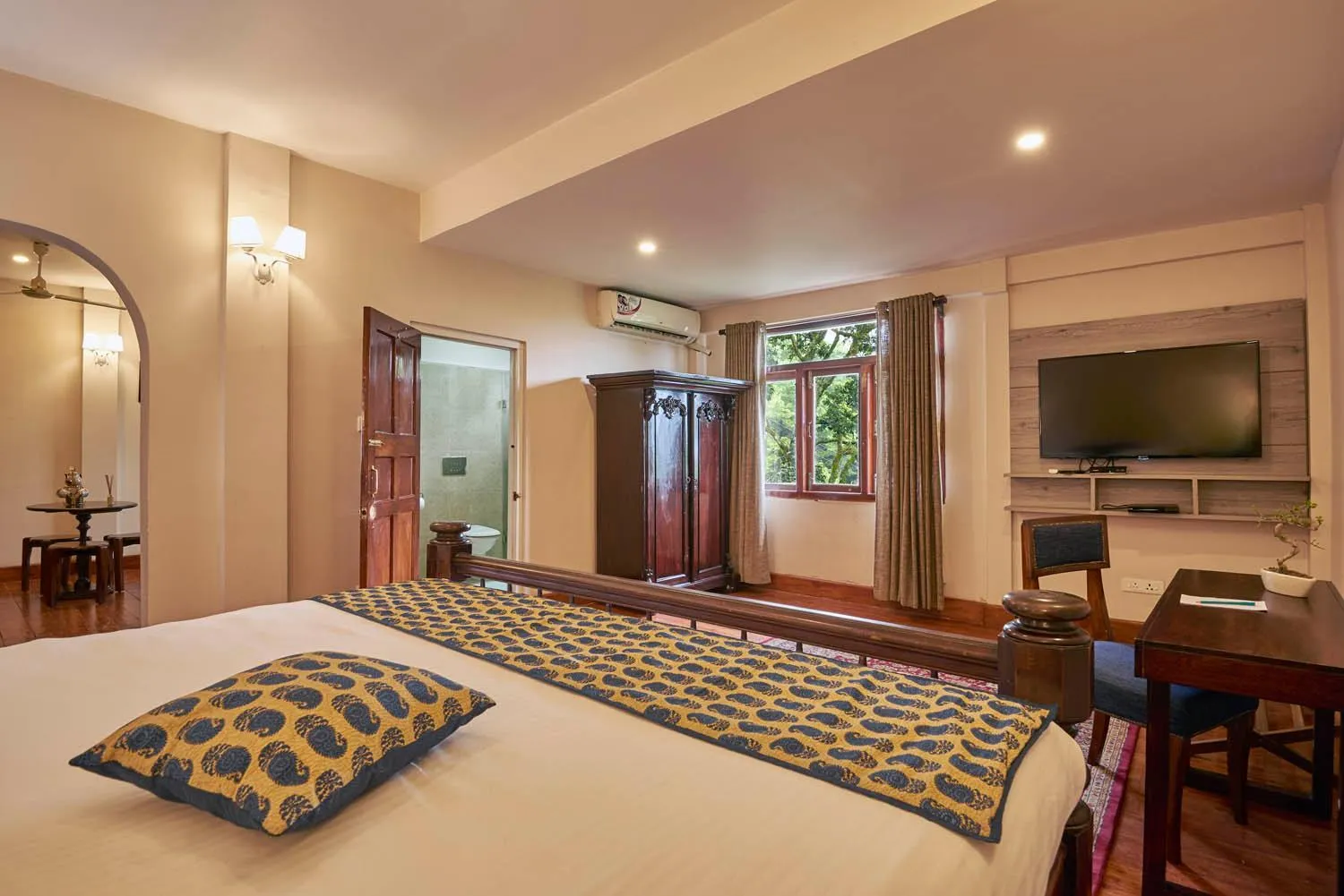 Bed in The Heritage Club - Tripura Castle Hotel and Spa