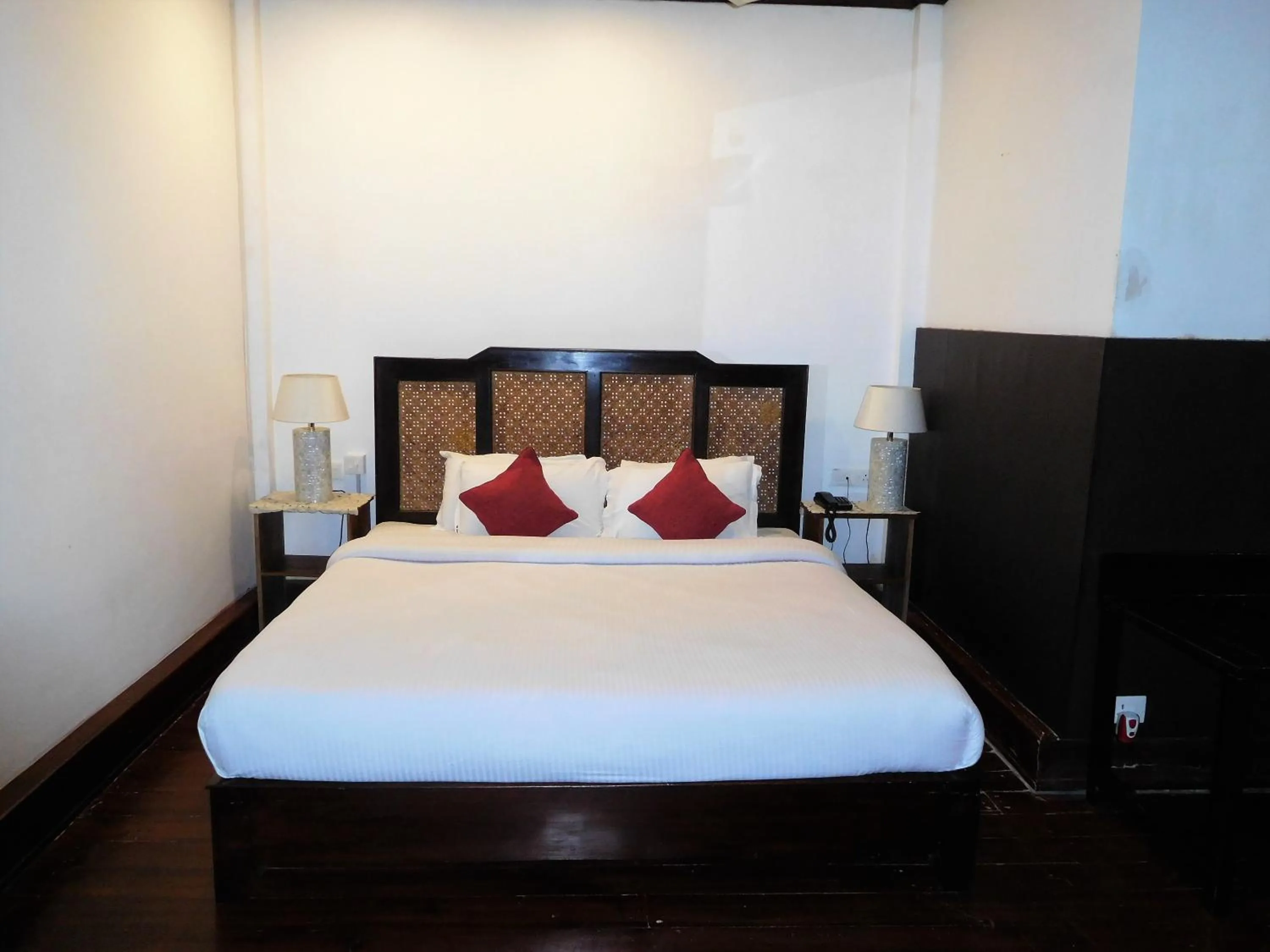 Bed in The Heritage Club - Tripura Castle Hotel and Spa