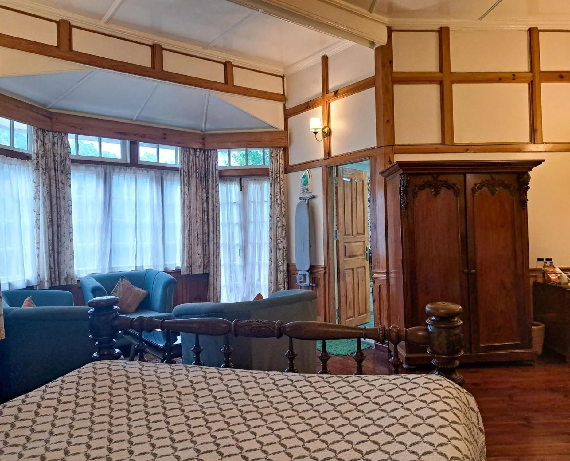 Bed in The Heritage Club - Tripura Castle Hotel and Spa