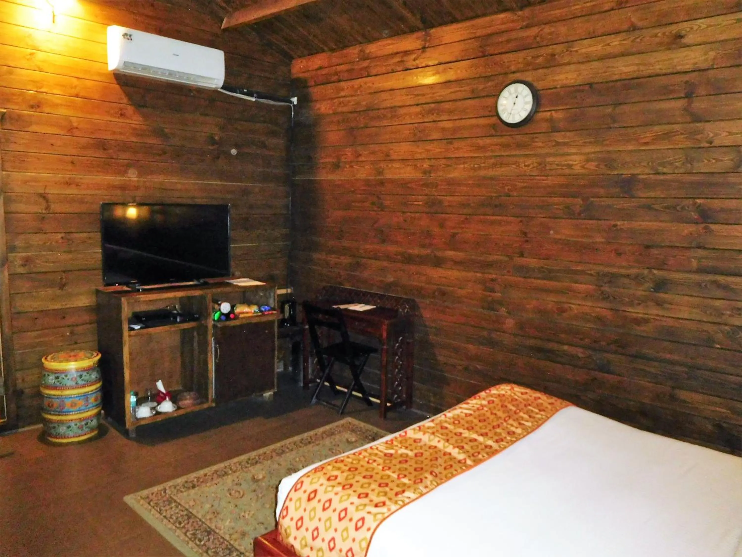 Bed in The Heritage Club - Tripura Castle Hotel and Spa