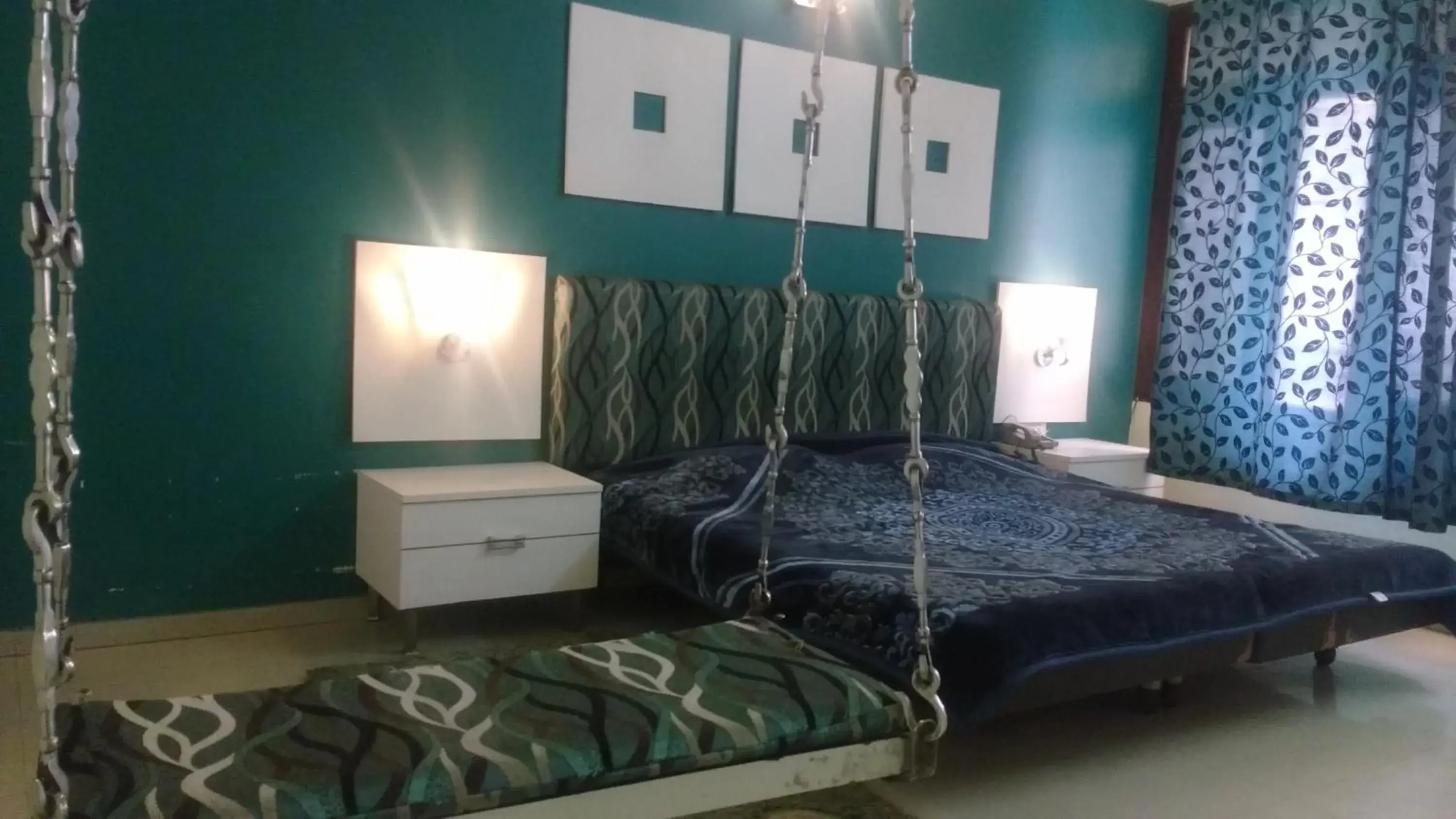 Photo of the whole room, Bed in Hotel Airlines Photo of the whole room, Bed in Hotel Airlines