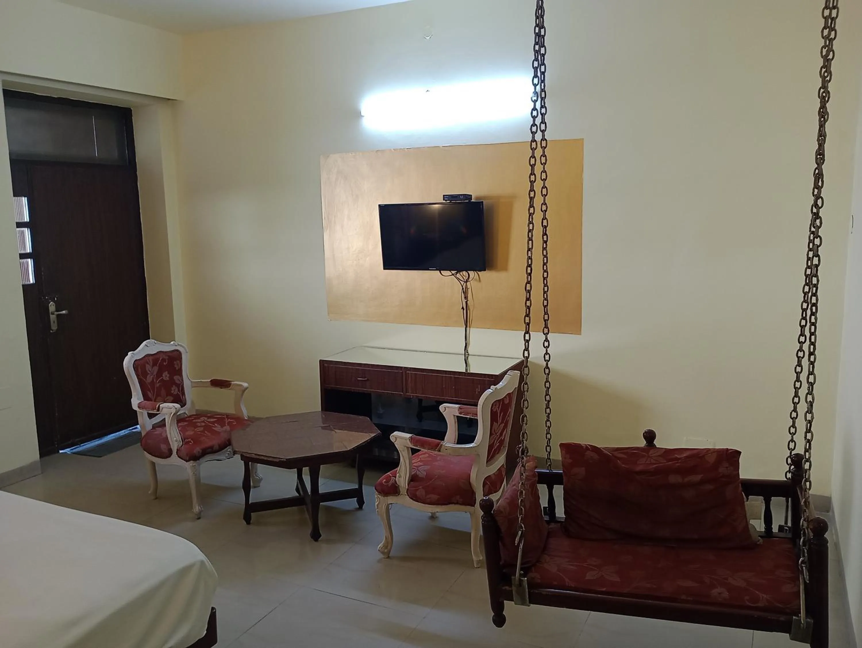 Bedroom, Bed in Hotel Airlines