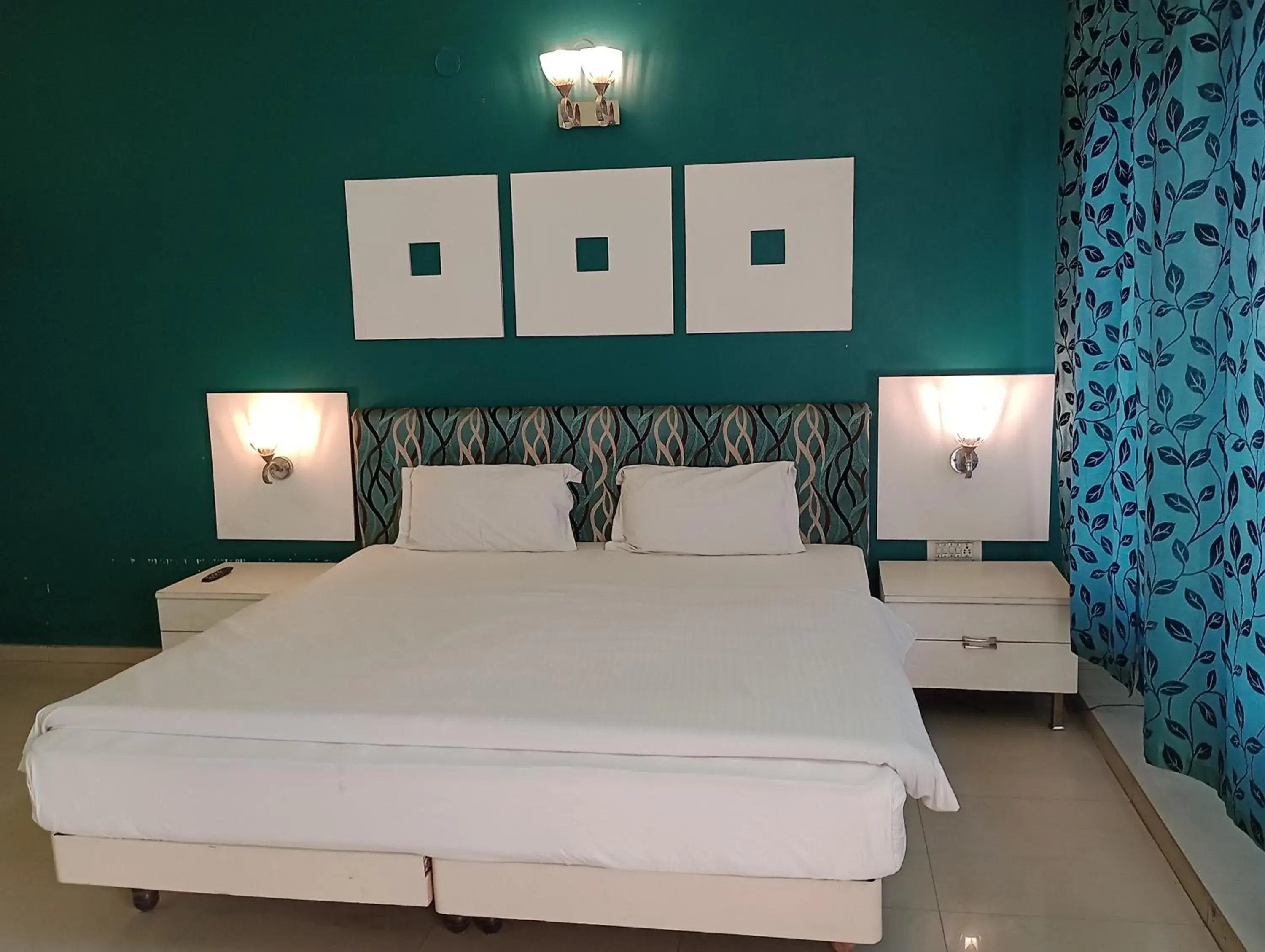 Bedroom, Bed in Hotel Airlines Bedroom, Bed in Hotel Airlines