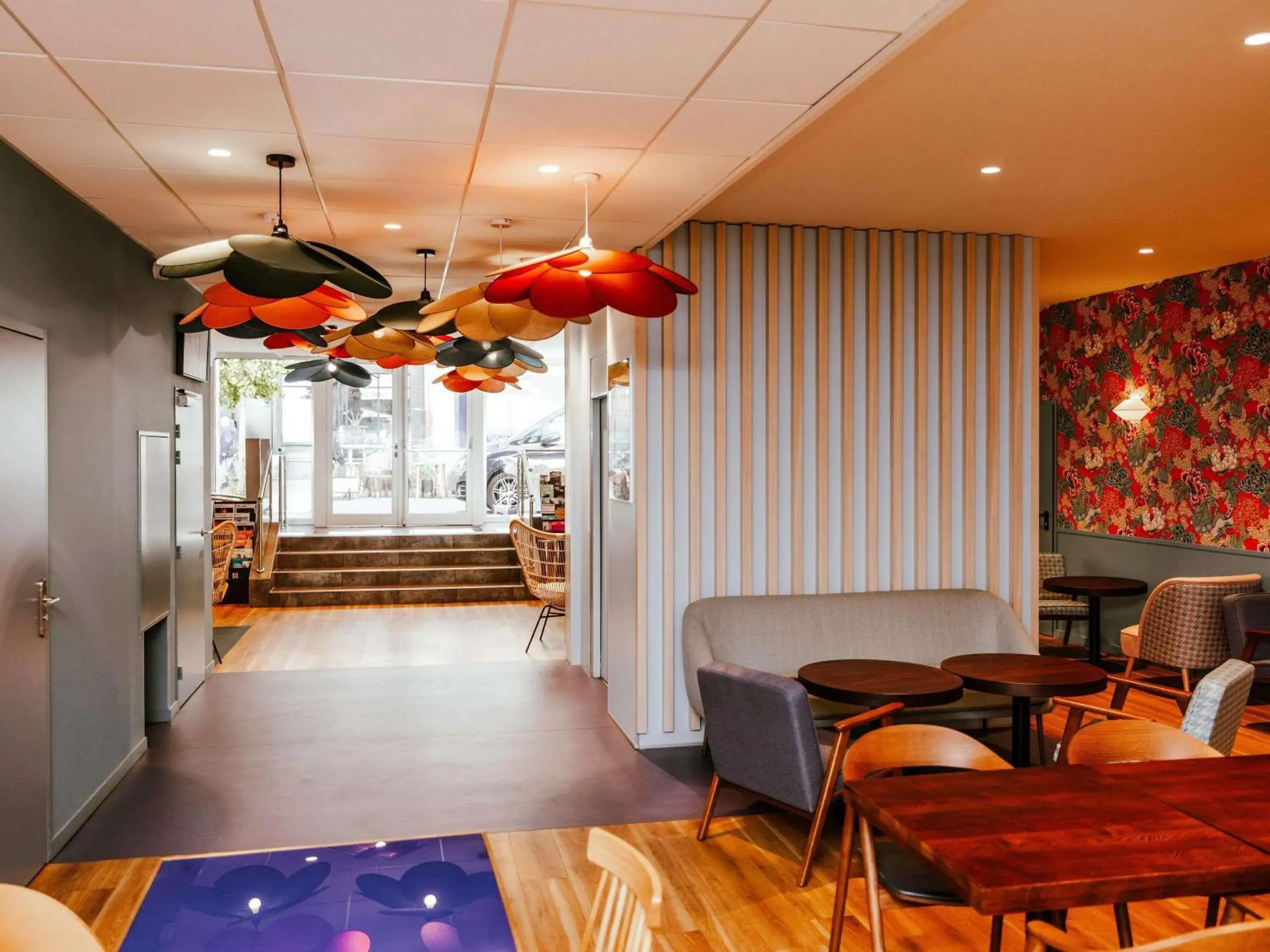 Lounge or bar in ibis Styles Luxembourg Centre Gare Lounge or bar in ibis Styles Luxembourg Centre Gare