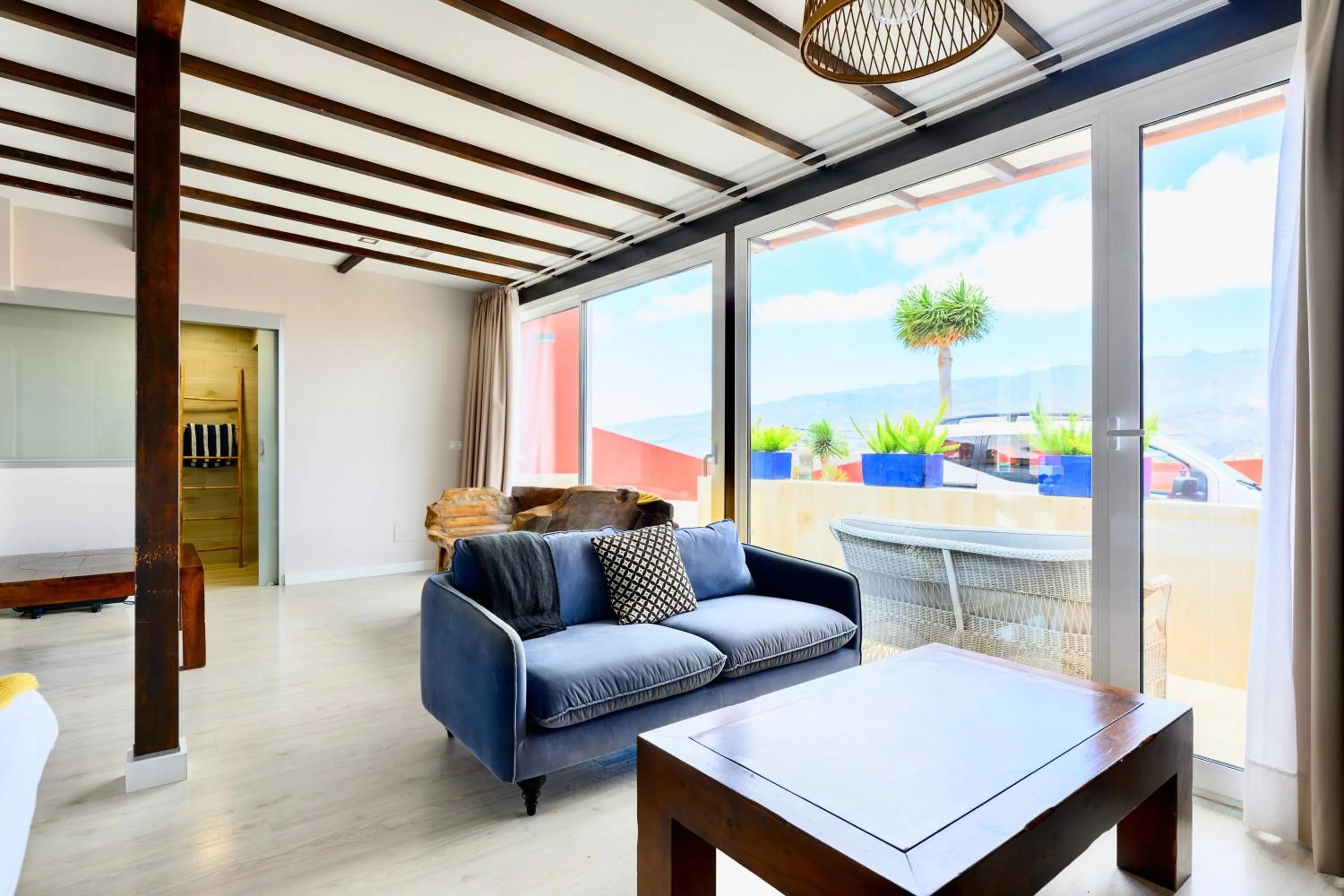 Villa Dama by airnest