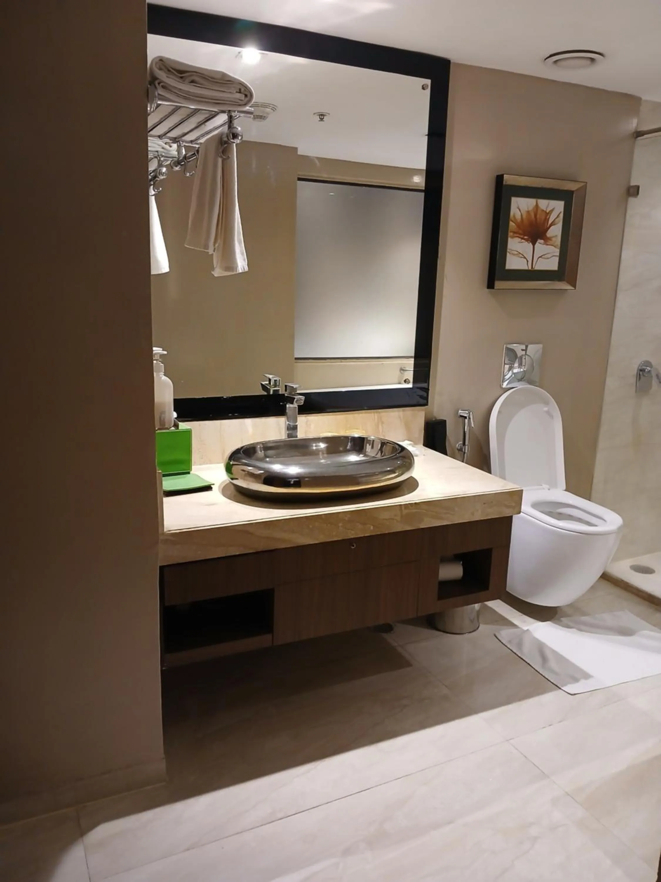 Bathroom in Holiday Inn Kolkata Airport by IHG