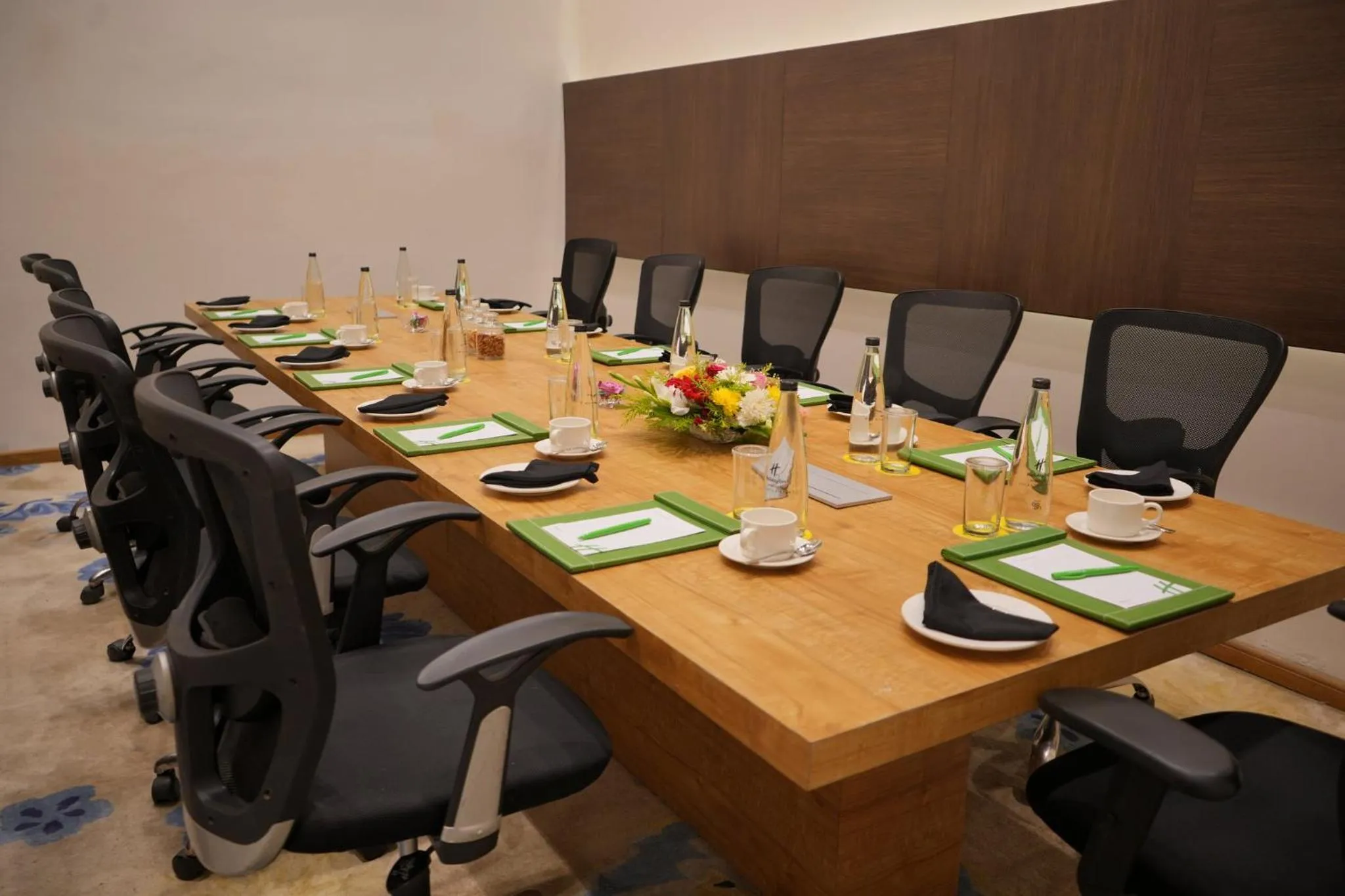 Meeting/conference room in Holiday Inn Kolkata Airport by IHG