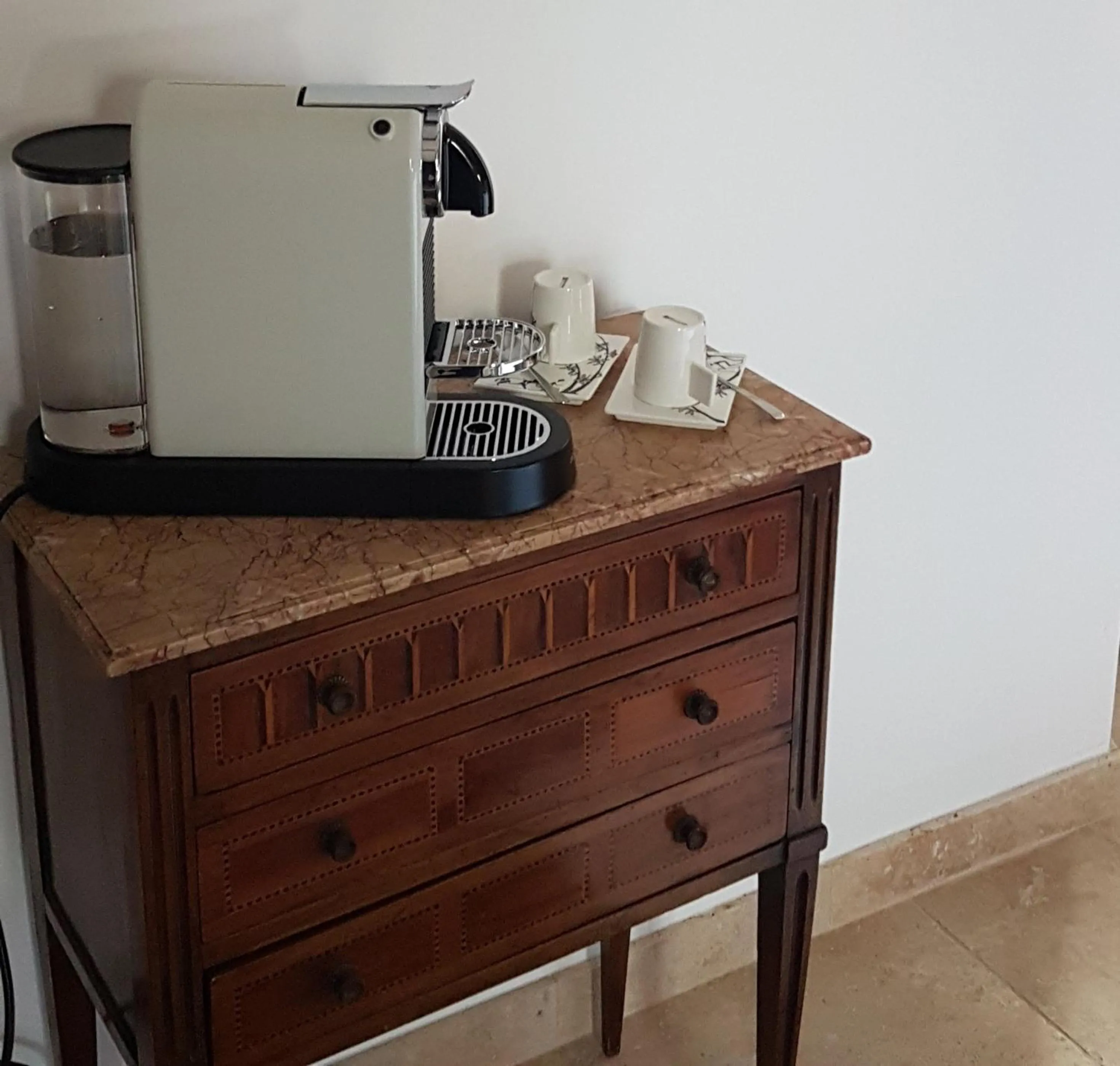 Coffee/tea facilities in Le Clos Réaud