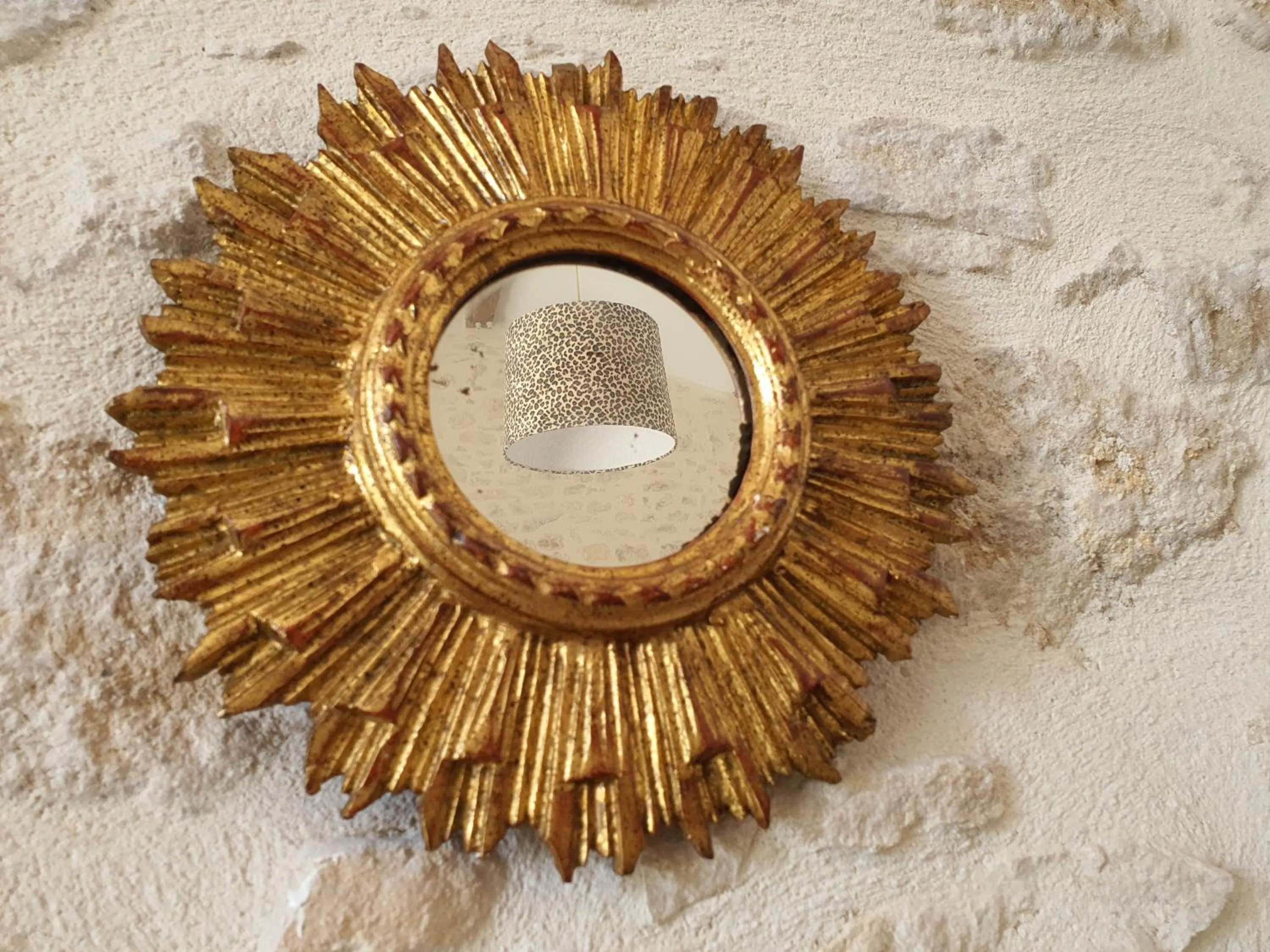 Decorative detail in Le Clos Réaud