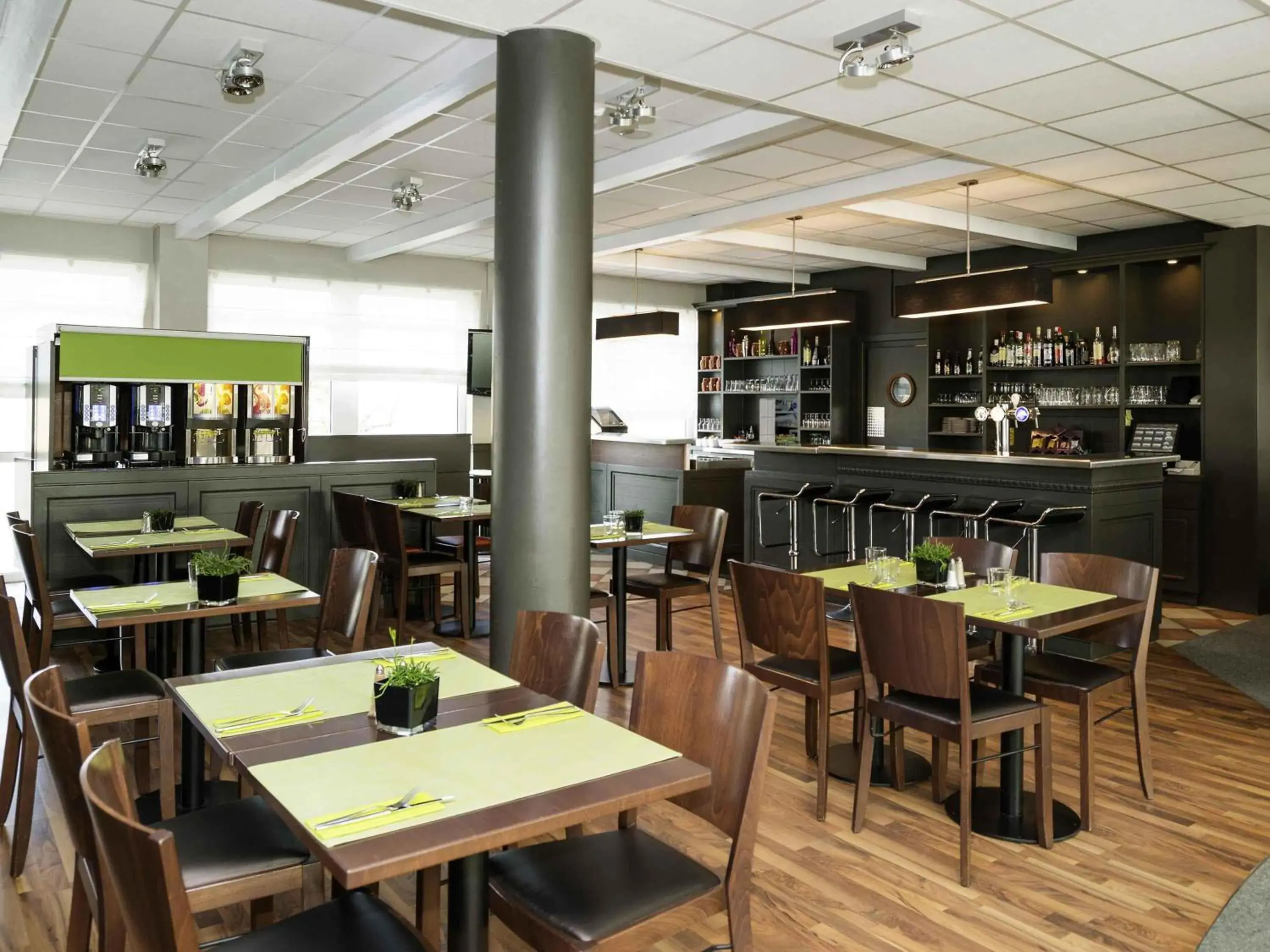 Restaurant/places to eat in ibis Luxembourg Sud Restaurant/places to eat in ibis Luxembourg Sud