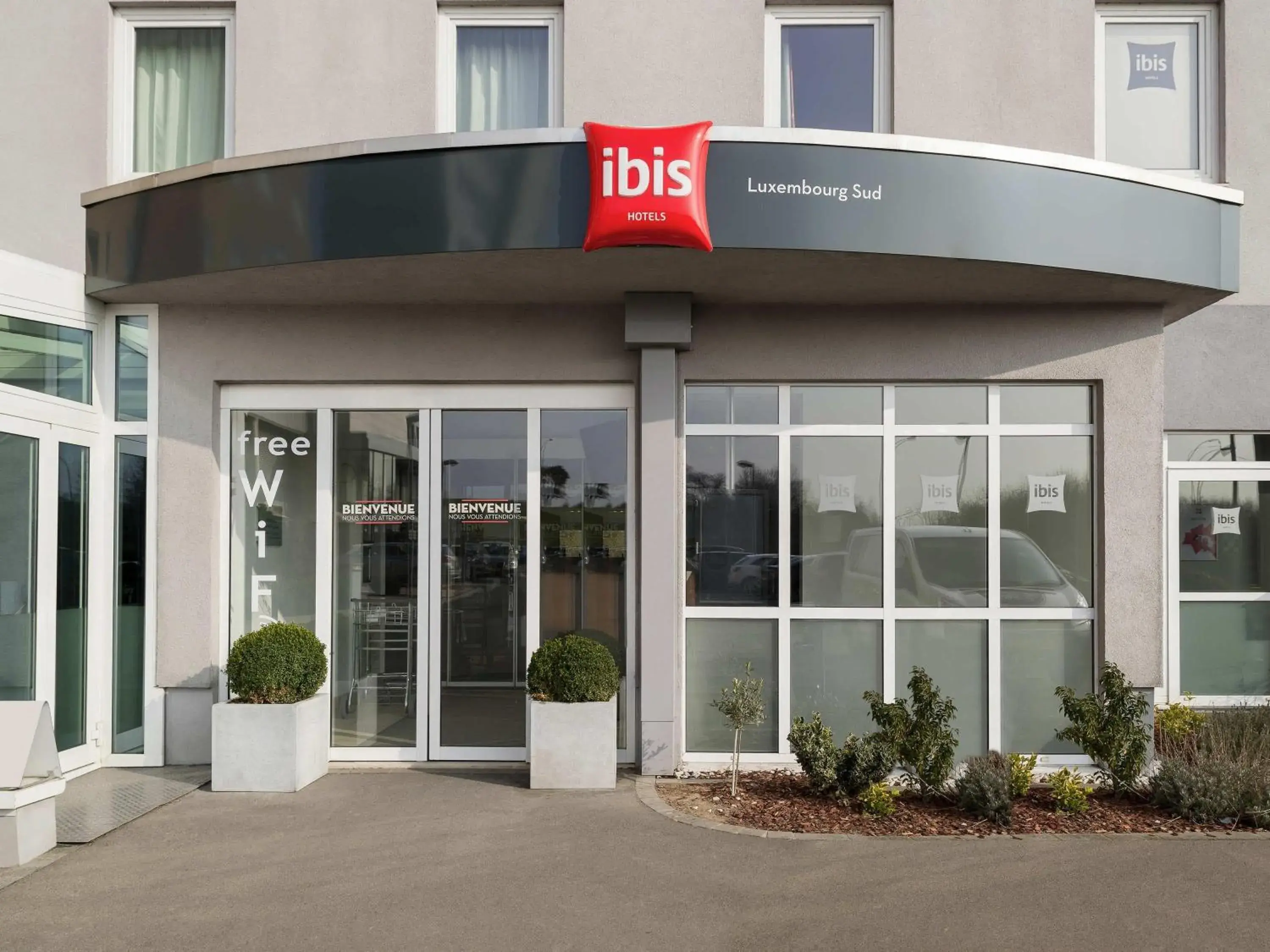 Property building in ibis Luxembourg Sud Property building in ibis Luxembourg Sud