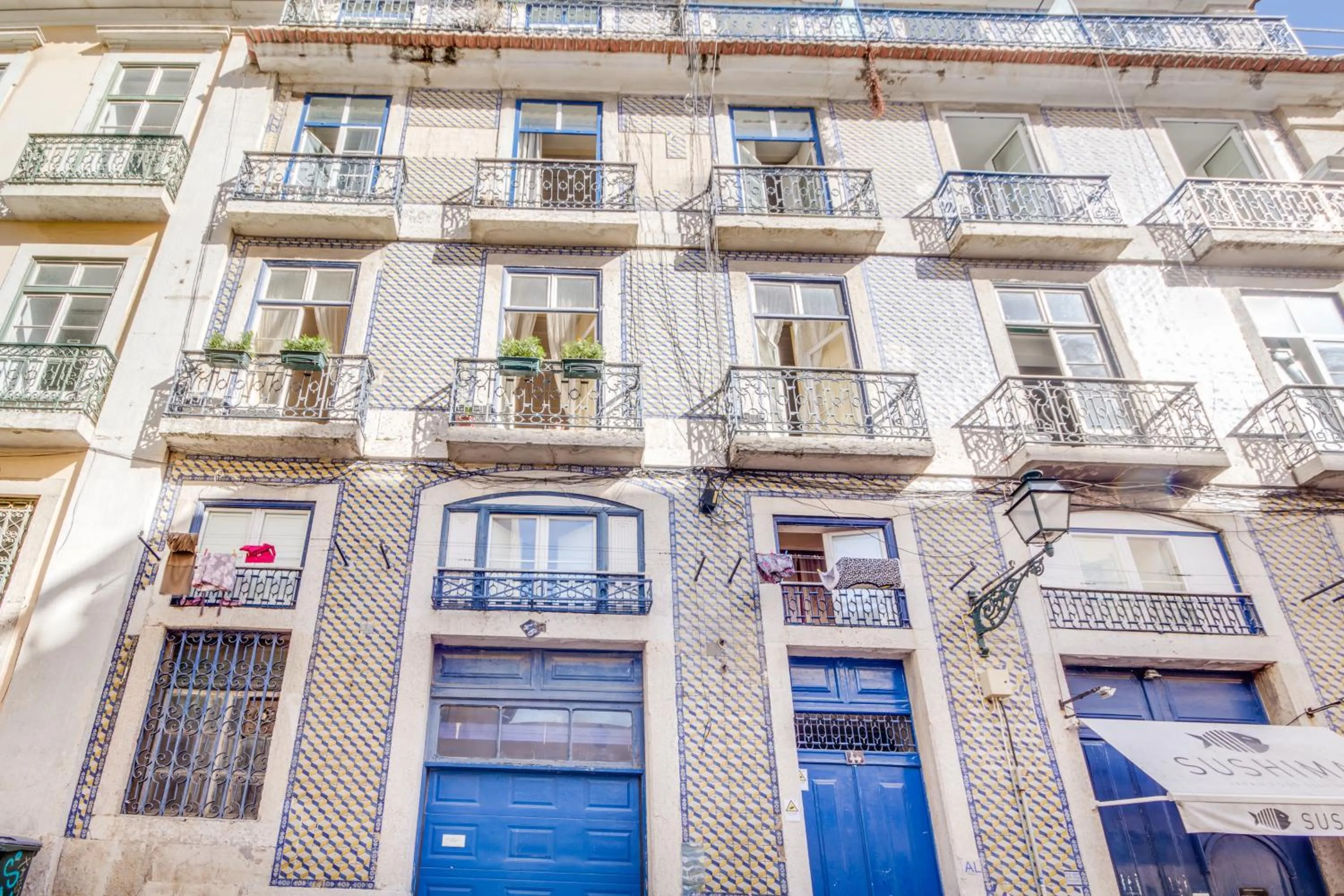 Property building in Chiado 44