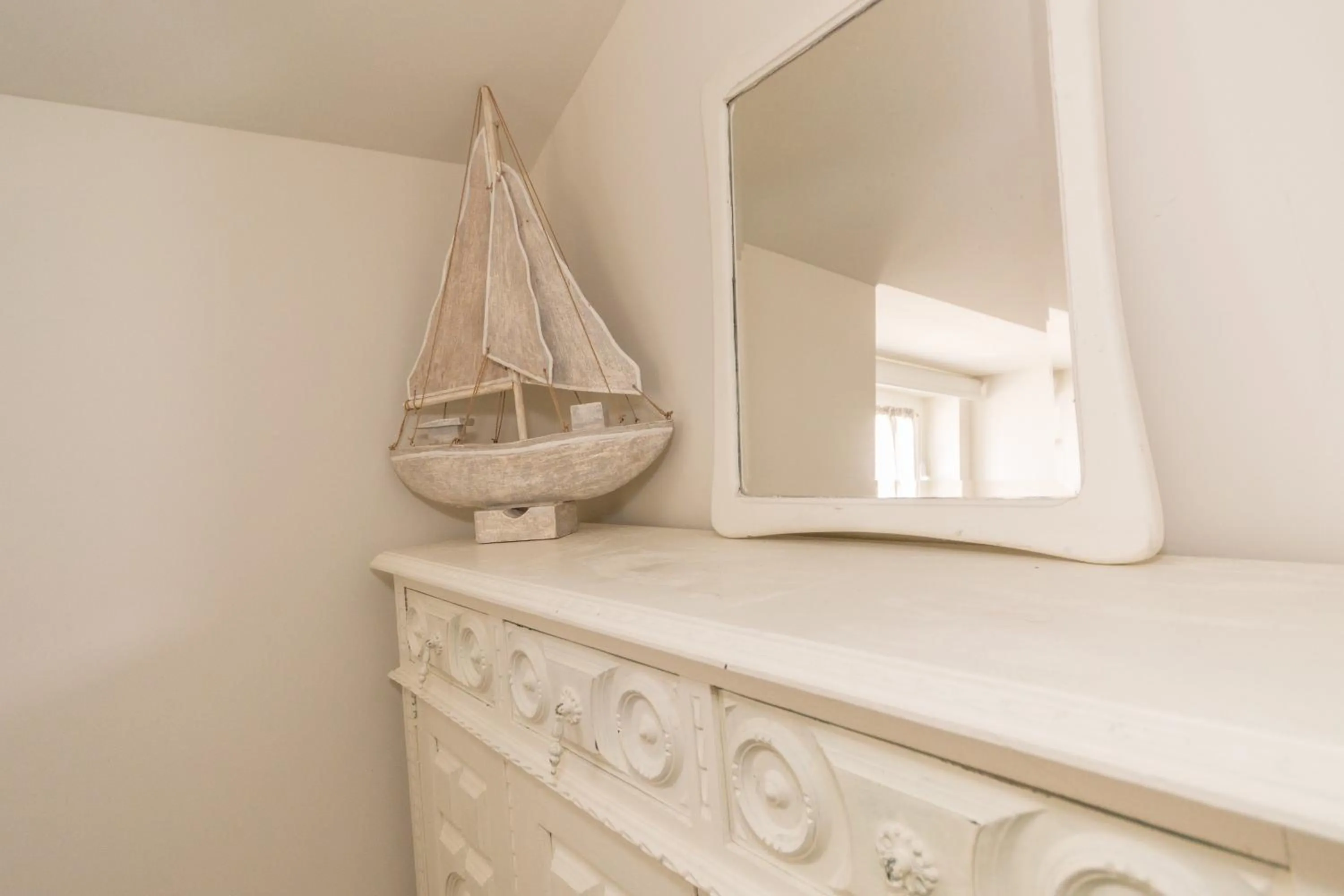 Decorative detail in Chiado 44