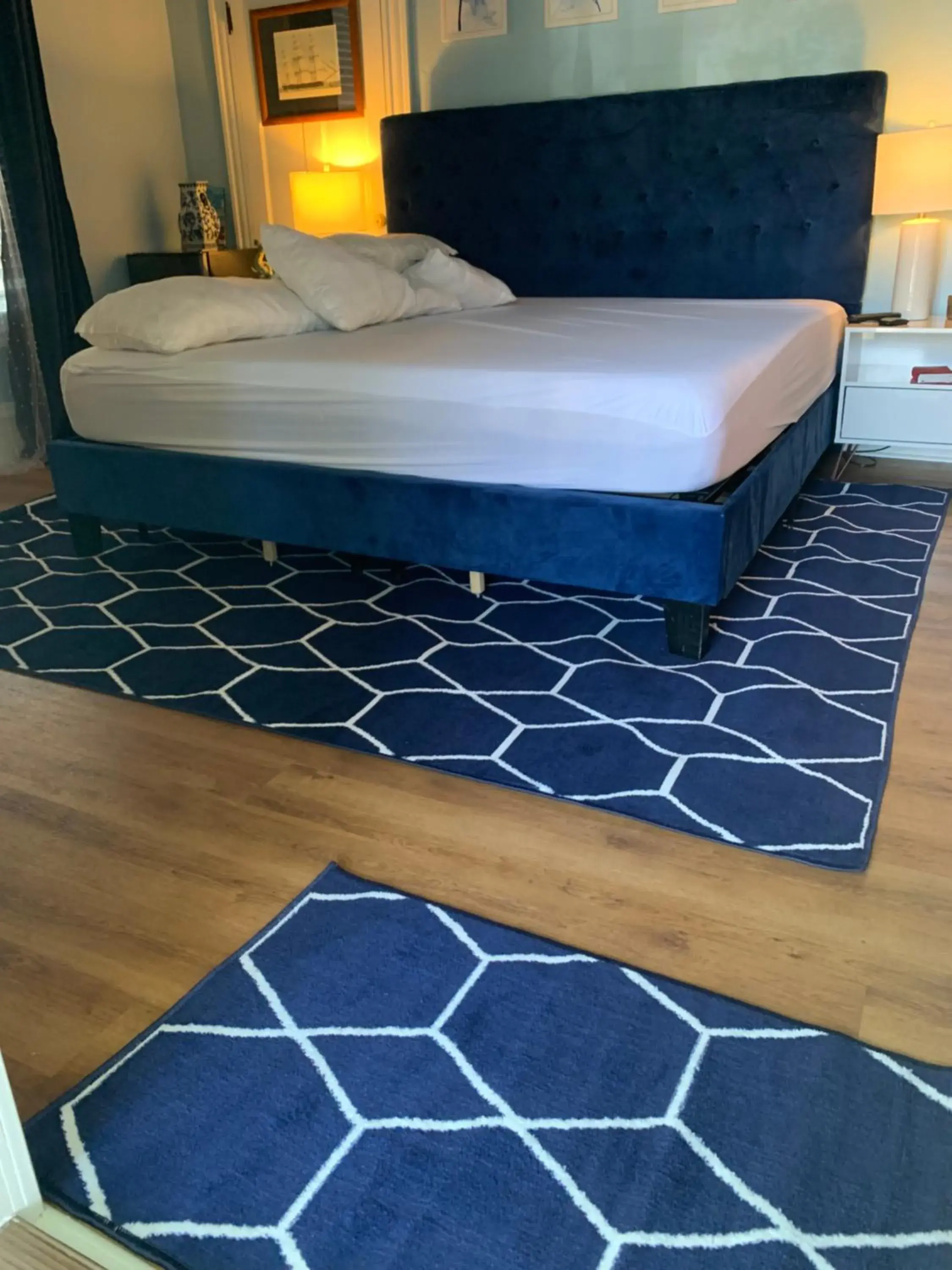 King Room with Balcony in Peace & Plenty Inn Bed and Breakfast Downtown St Augustine-Adults Only King Room with Balcony in Peace & Plenty Inn Bed and Breakfast Downtown St Augustine-Adults Only