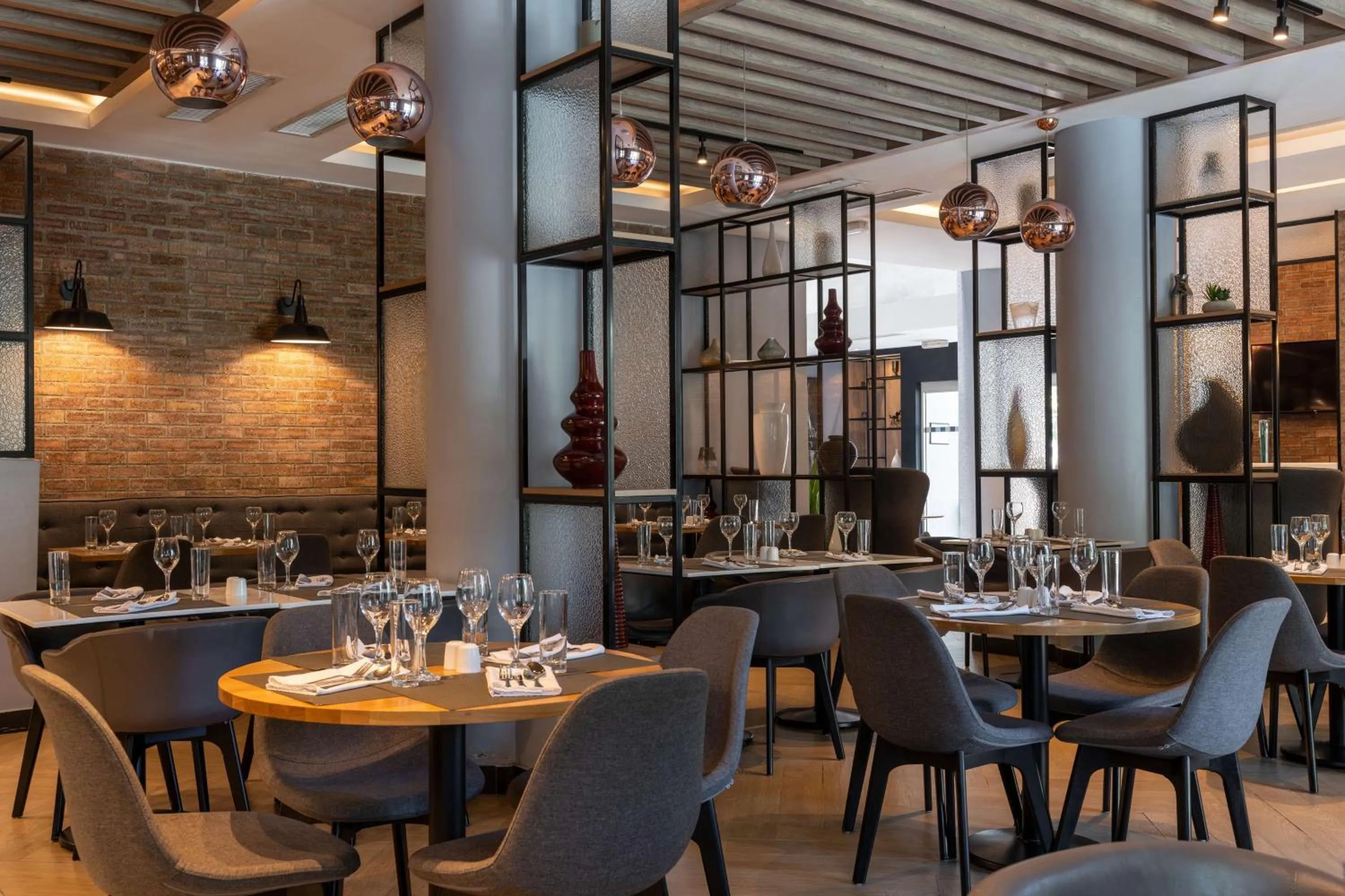 Restaurant/places to eat in Park Inn by Radisson, Lagos Victoria Island