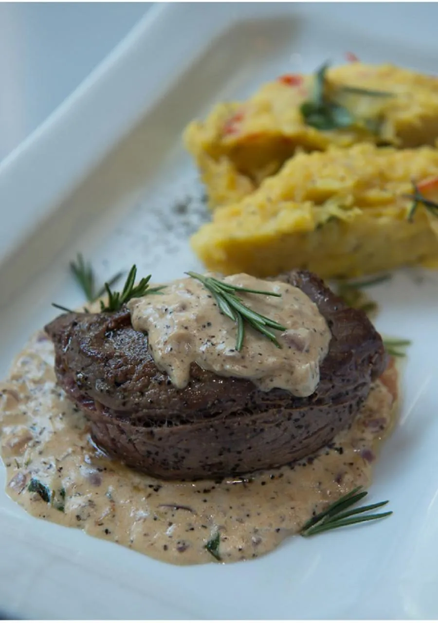 Restaurant/places to eat in Park Inn by Radisson, Lagos Victoria Island