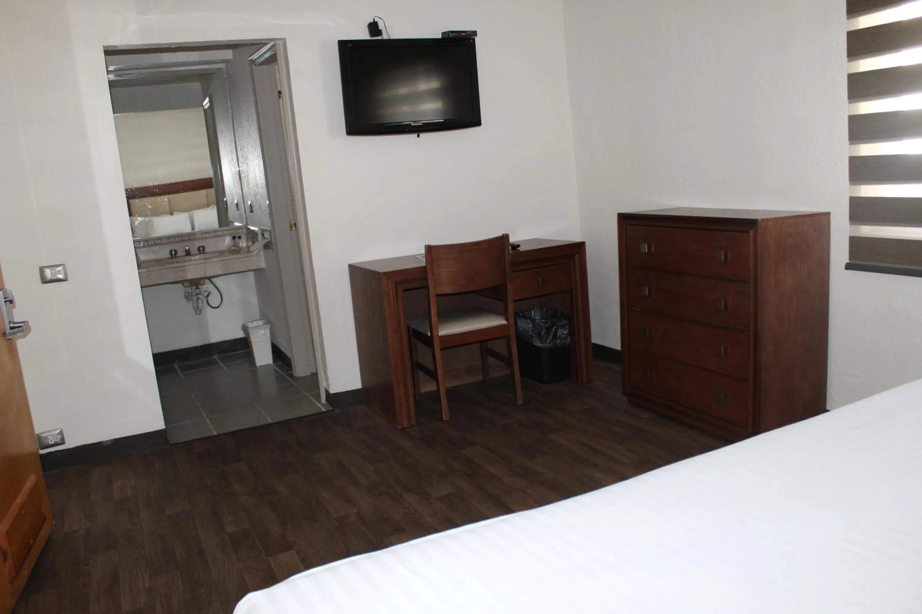 Bed in Hotel Adriana