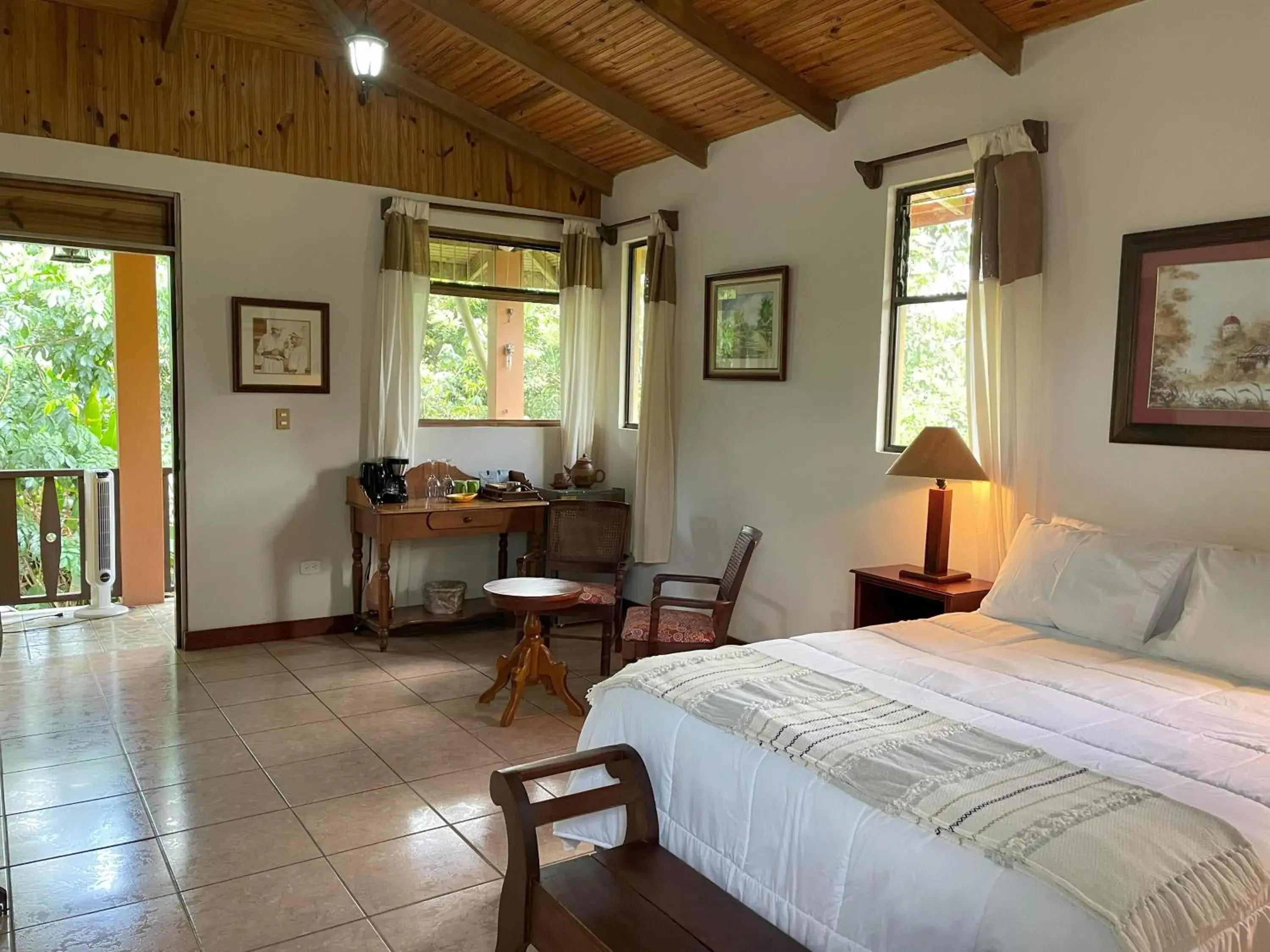 Deluxe Double Room with Balcony in Kakao Lodge & Garden Río Celeste Deluxe Double Room with Balcony in Kakao Lodge & Garden Río Celeste