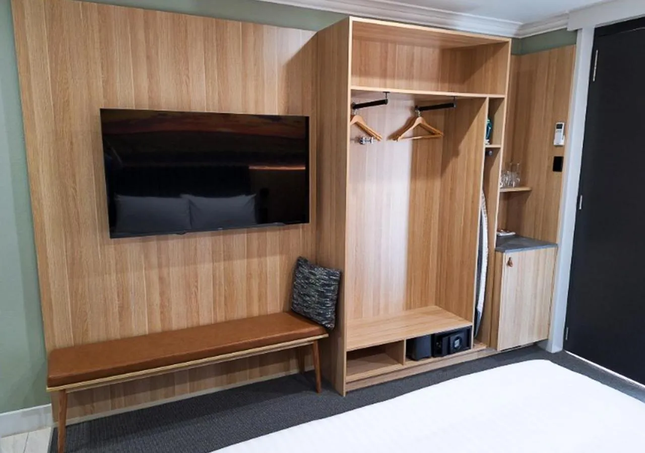 wardrobe in Royal Hotel-Motel