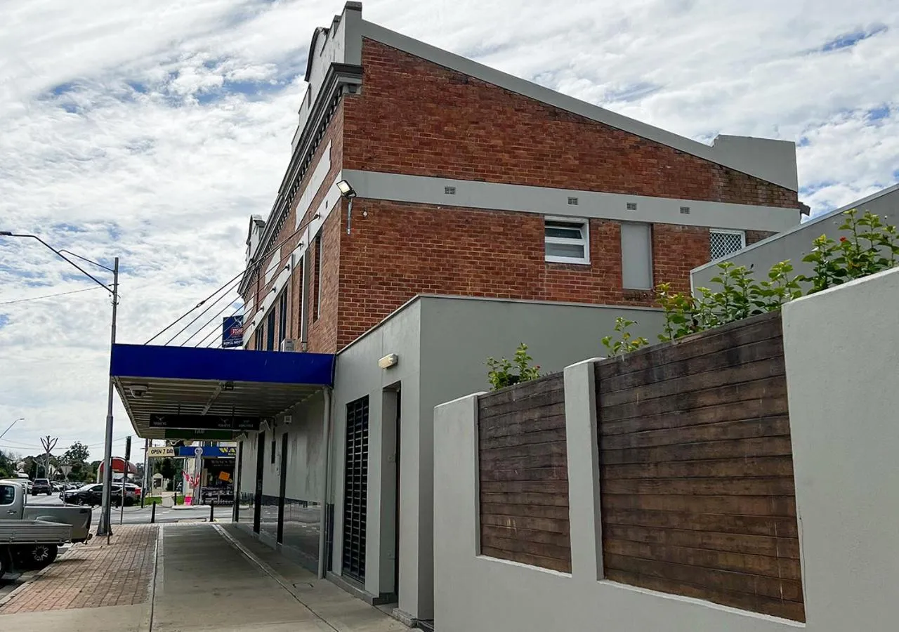 Street view in Royal Hotel-Motel